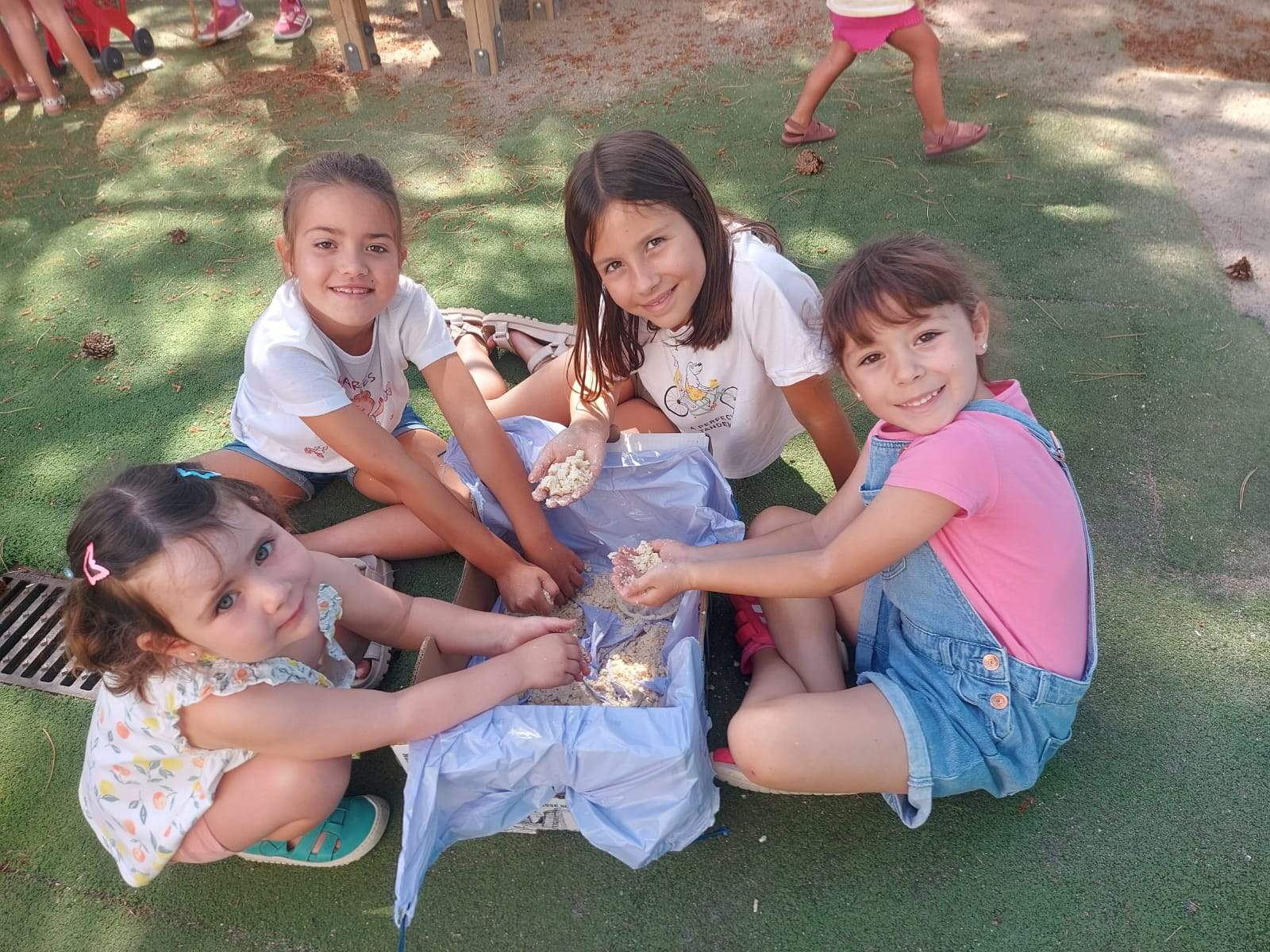 Niñas en la Escuela de Verano de la Ribagorza