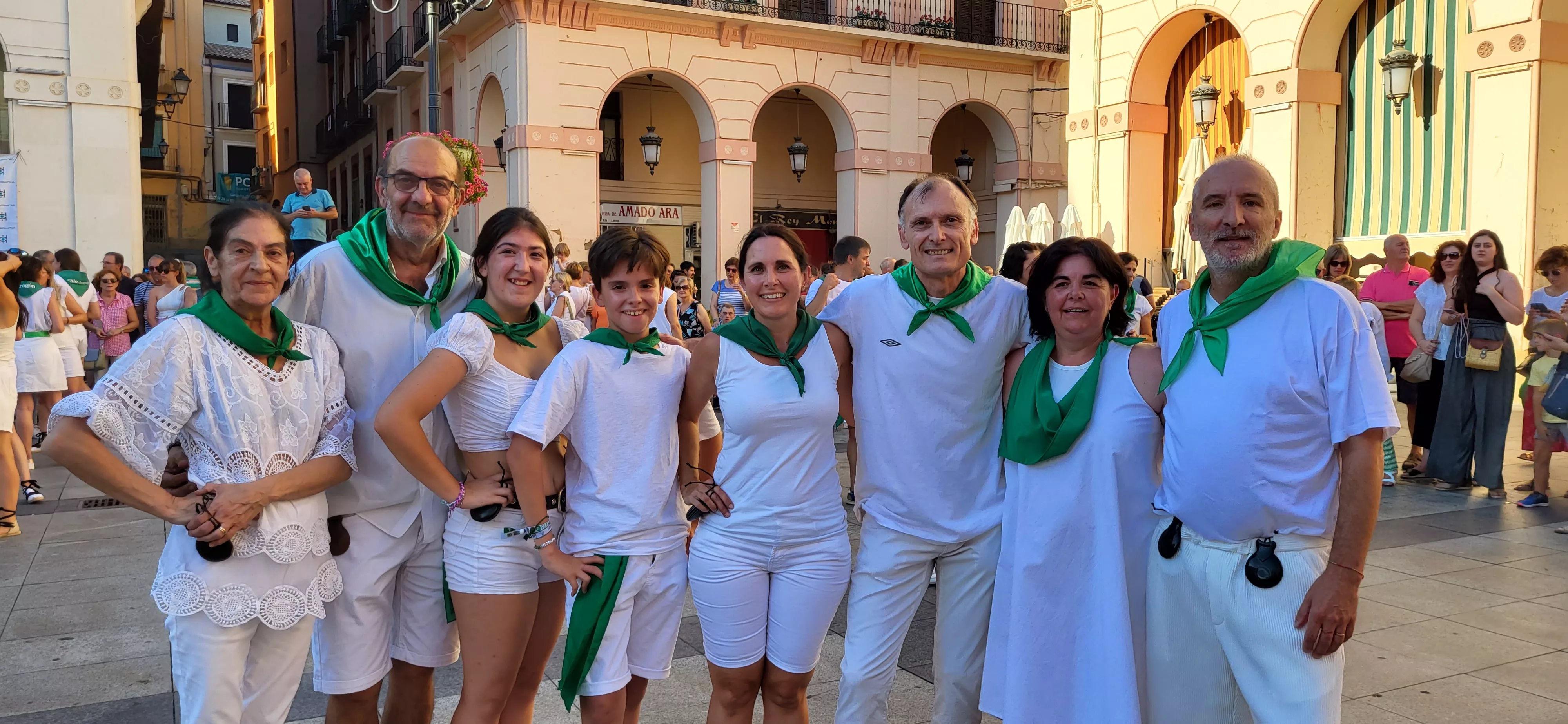 Baile de La Jota de San Lorenzo en la plaza López Allué. Foto: Mercedes Manterola
