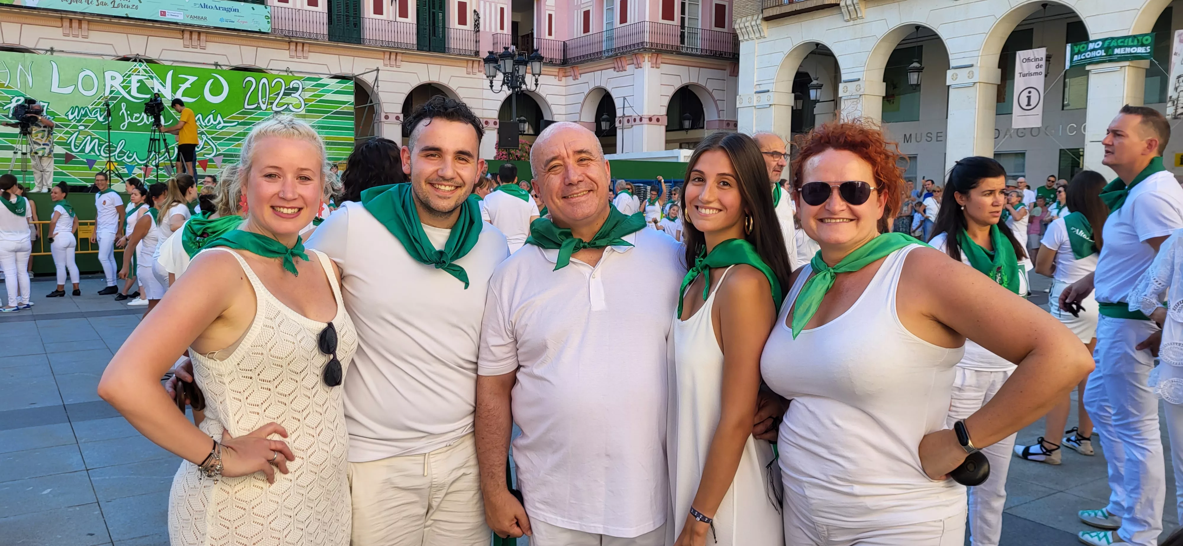 Baile de La Jota de San Lorenzo en la plaza López Allué. Foto: Mercedes Manterola
