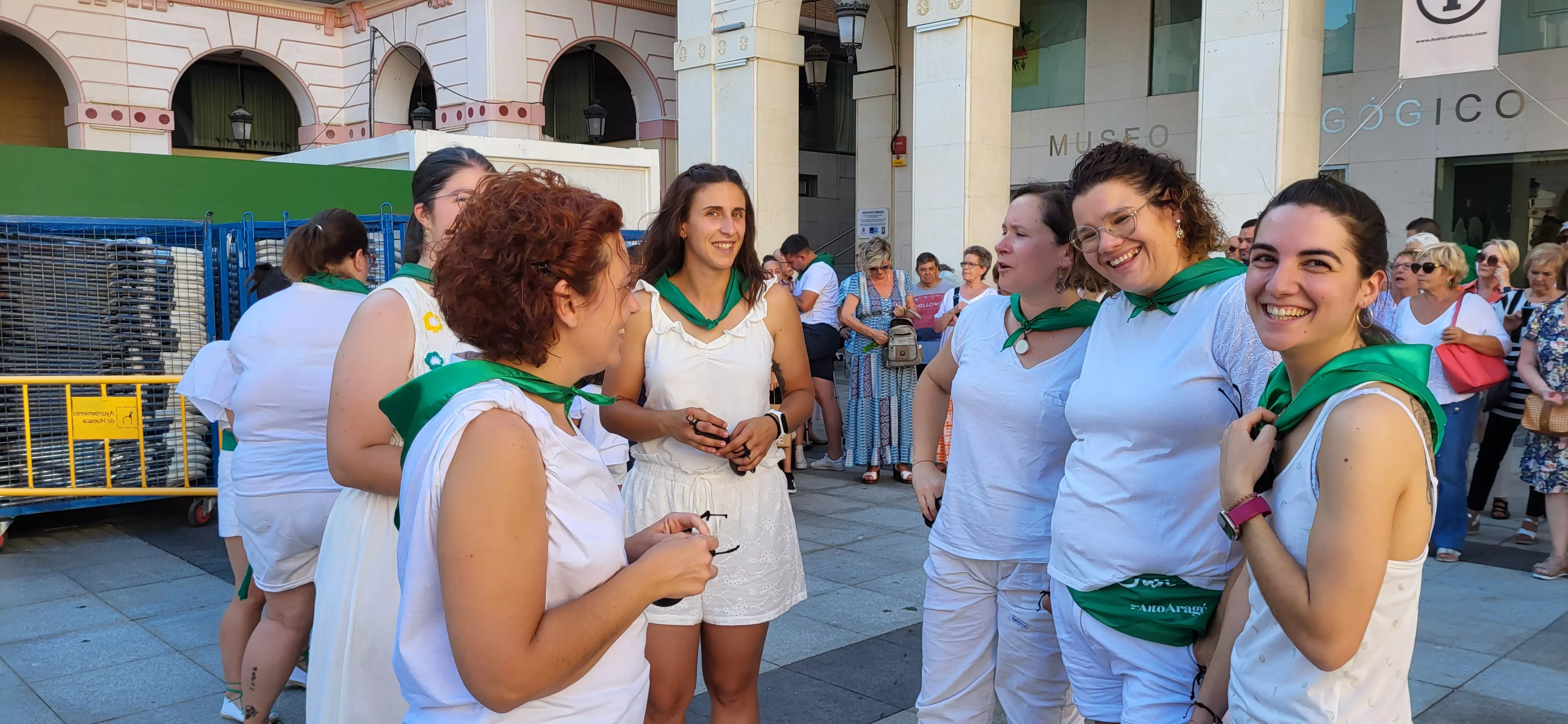 Baile de La Jota de San Lorenzo en la plaza López Allué. Foto: Mercedes Manterola