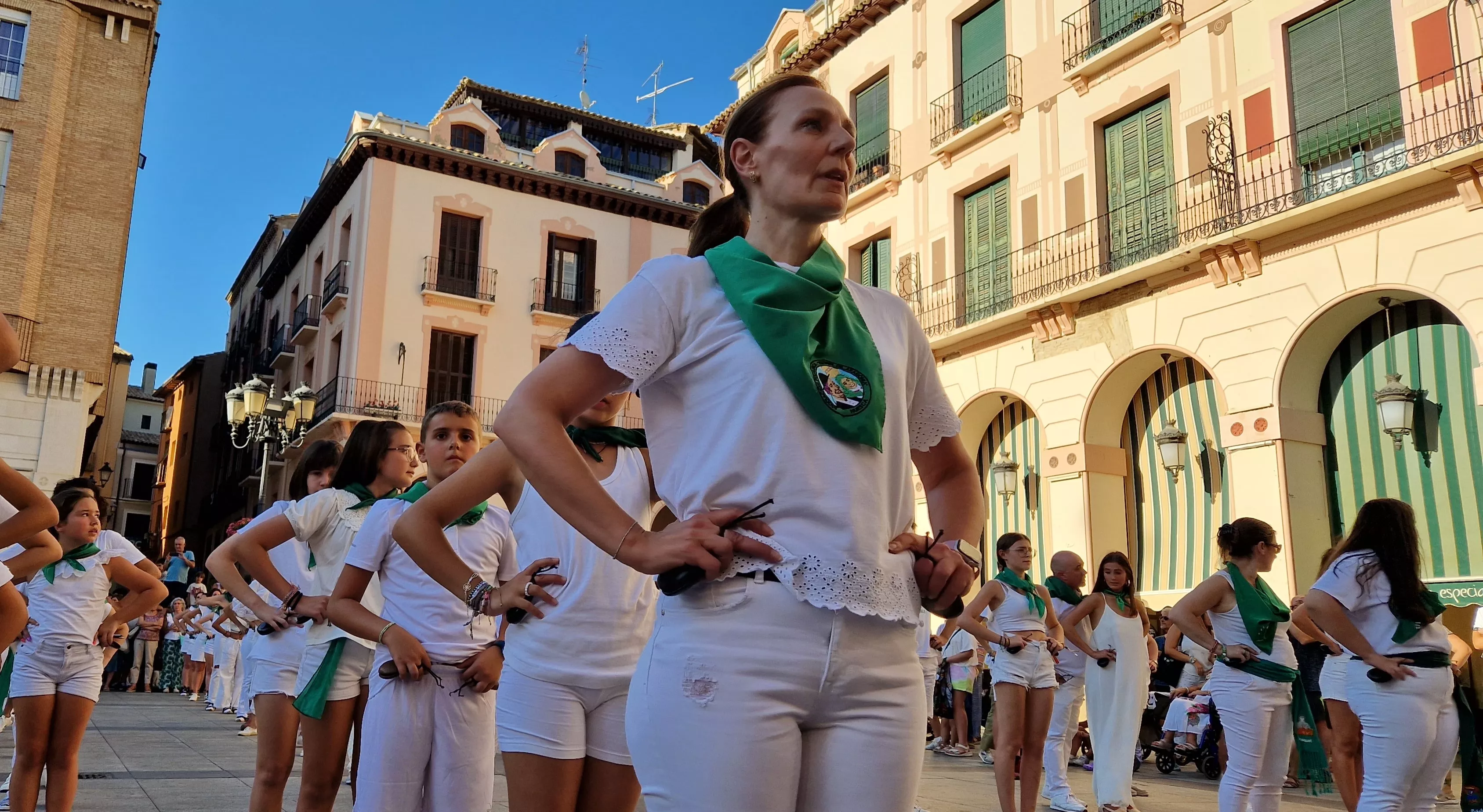 Baile de La Jota de San Lorenzo en la plaza López Allué. Foto: Myriam Martínez