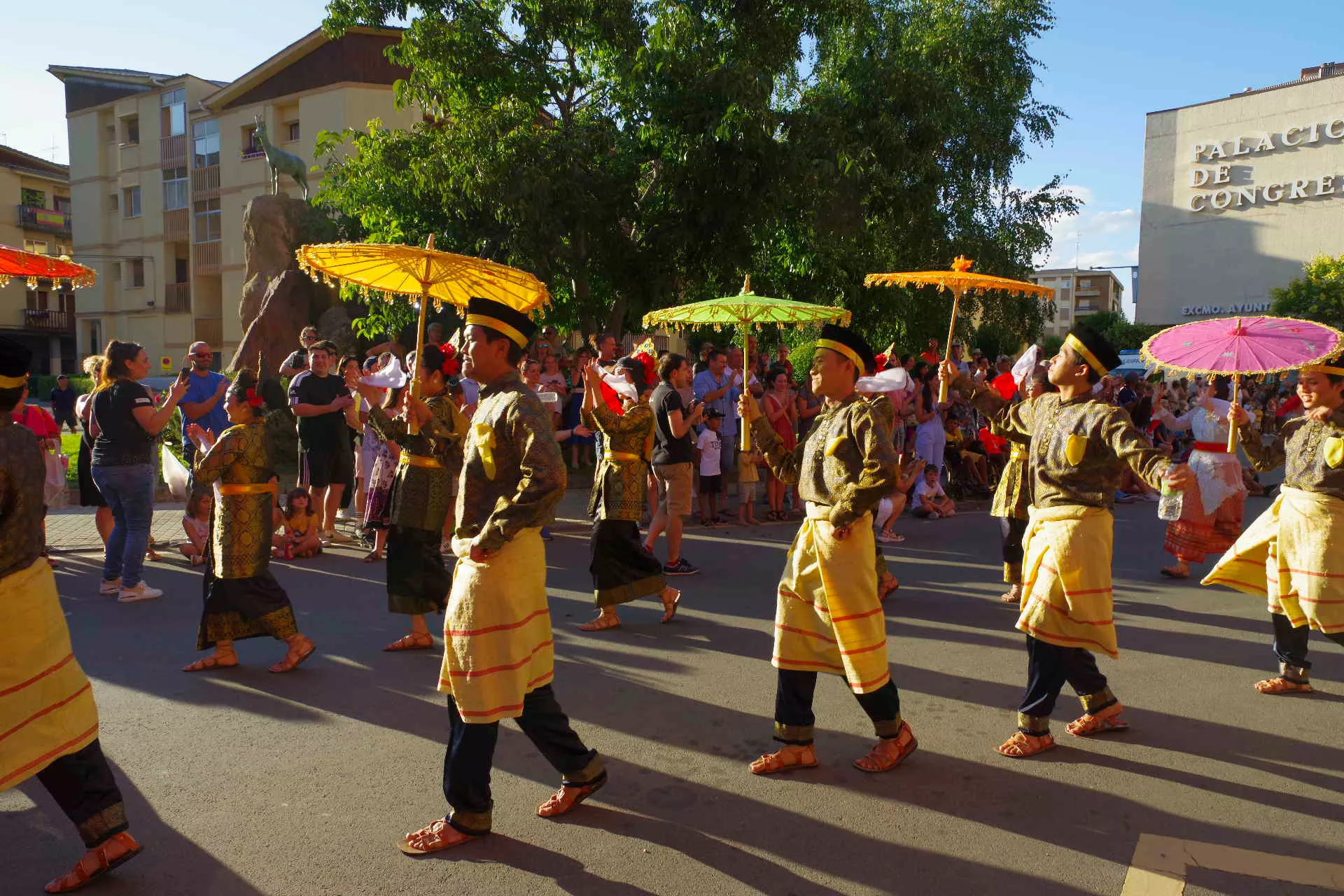 Festival Folklórico de los Pirineos