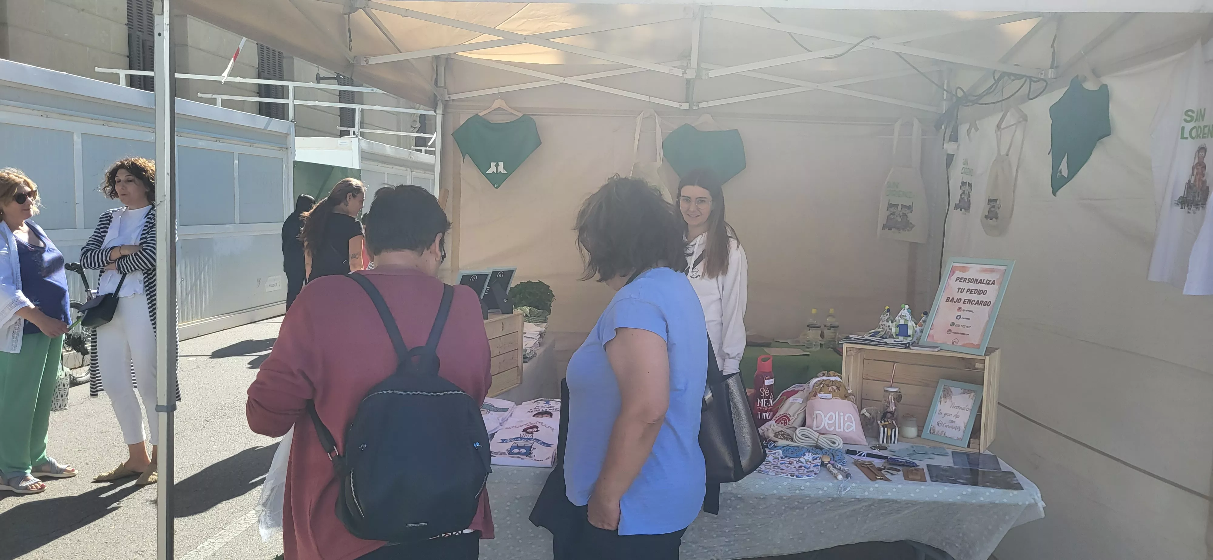 El comercio de Huesca sale a la calle en la celebración del Green Friday.