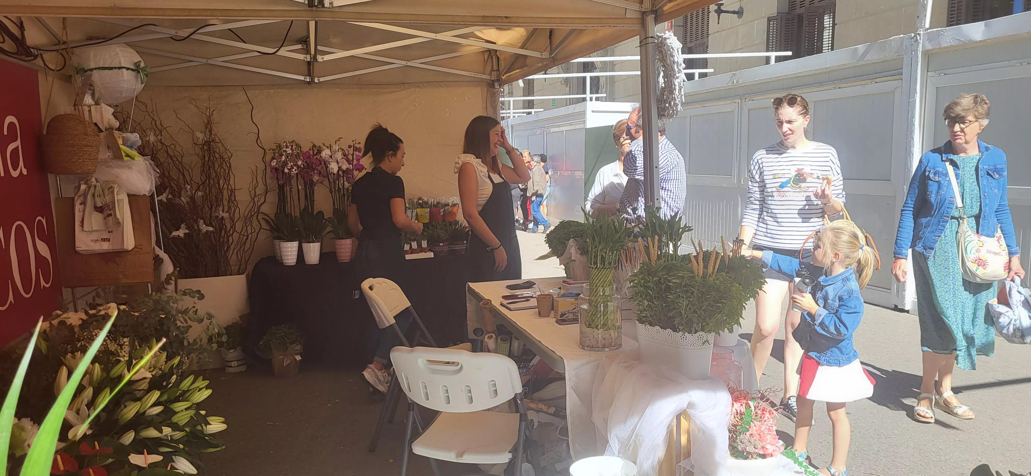 El comercio de Huesca sale a la calle en la celebración del Green Friday.