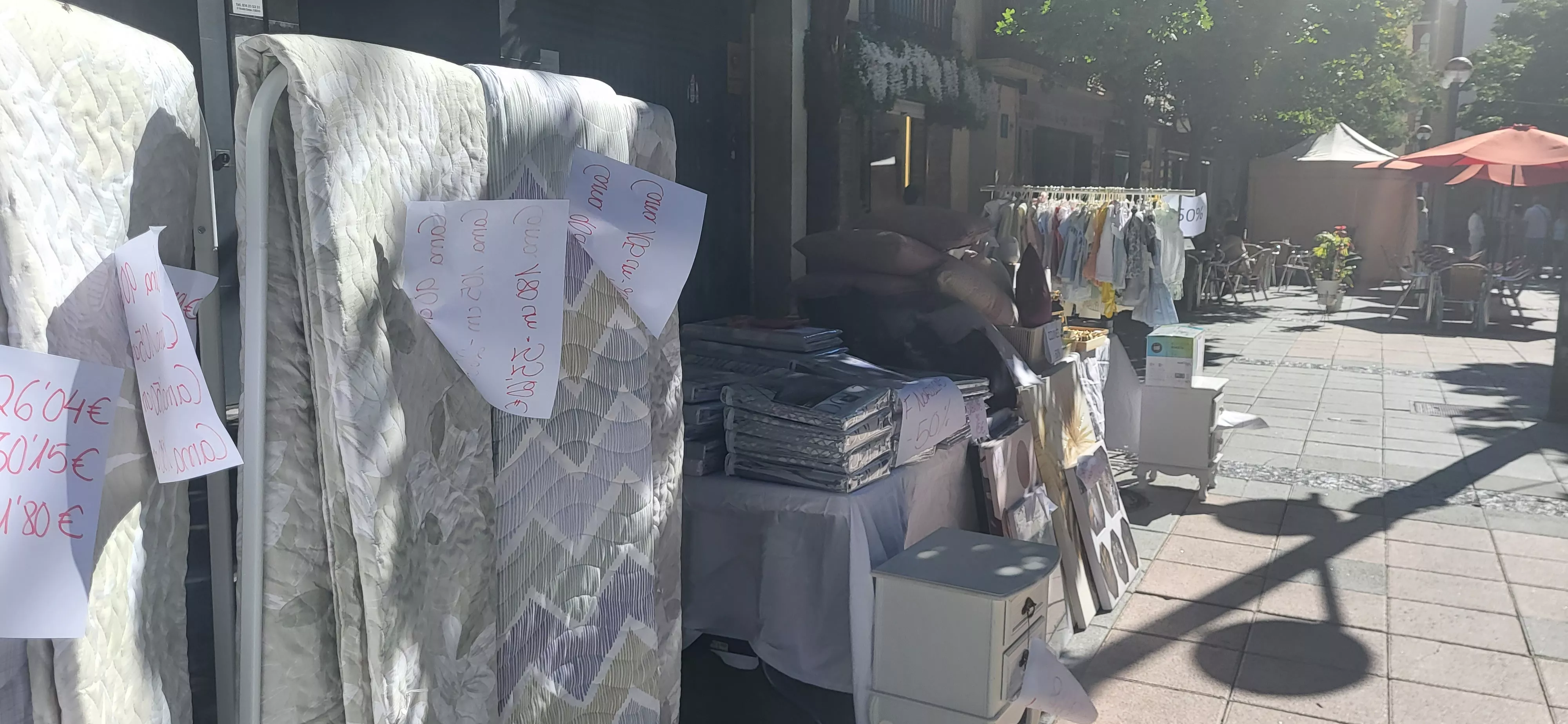 El comercio de Huesca sale a la calle en la celebración del Green Friday.