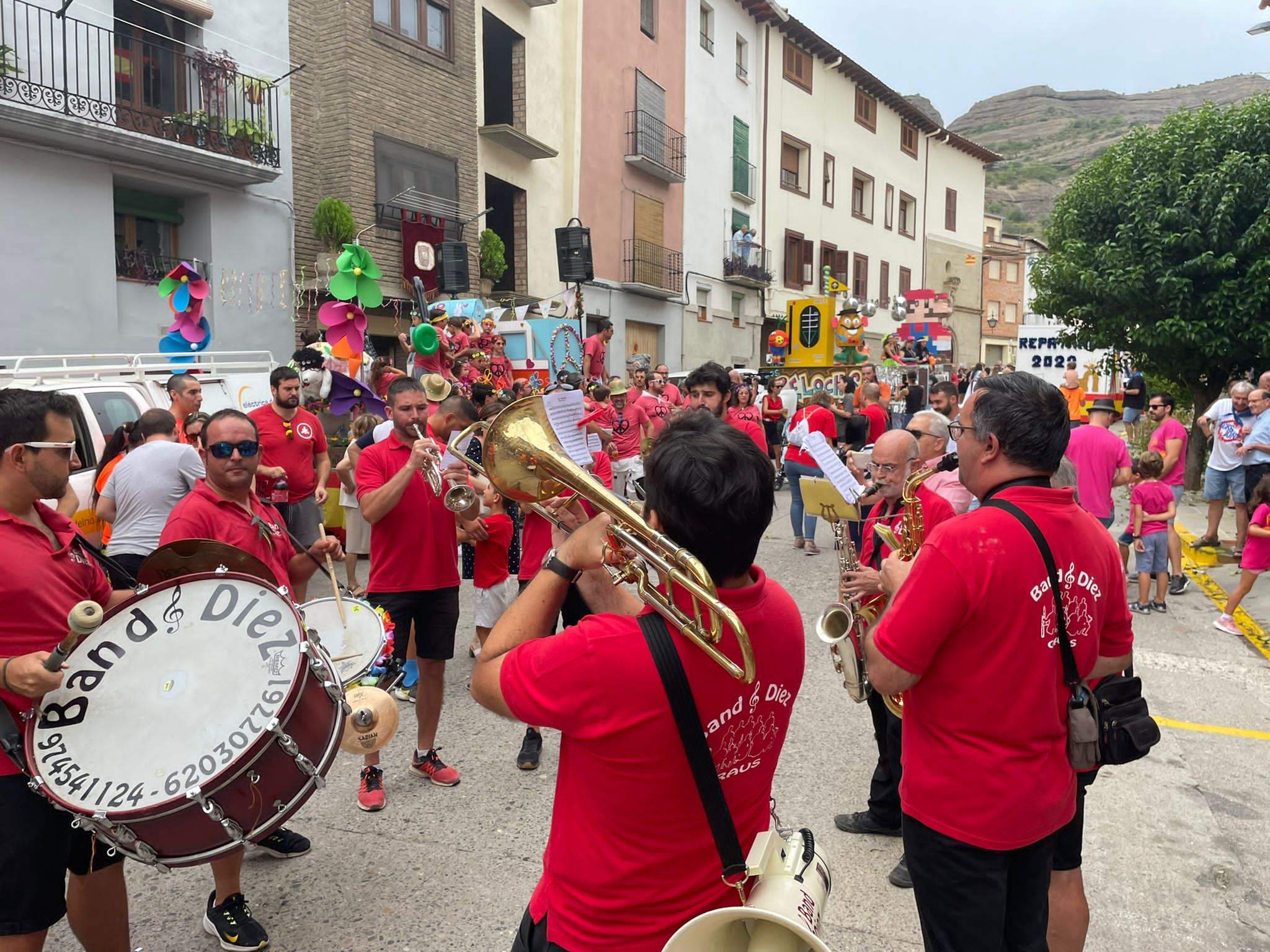 Graus celebra las fiestas en honor al Santo Cristo y San Vicente Ferrer. Foto: Adrián Mora