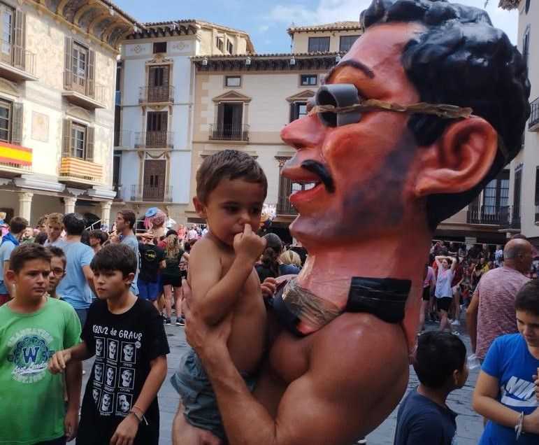 Graus celebra las fiestas en honor al Santo Cristo y San Vicente Ferrer. Foto: Adrián Mora