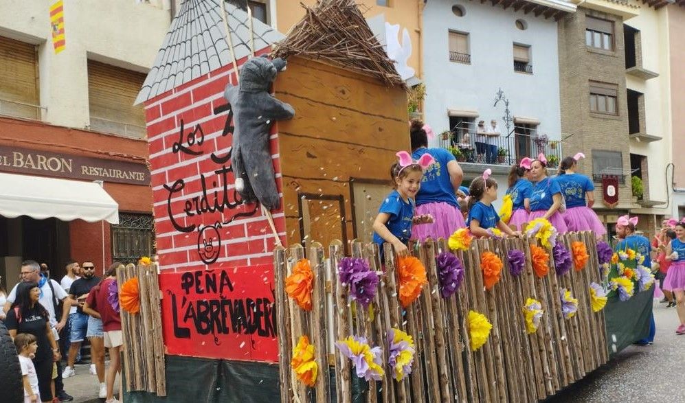 Graus celebra las fiestas en honor al Santo Cristo y San Vicente Ferrer. Foto: Adrián Mora