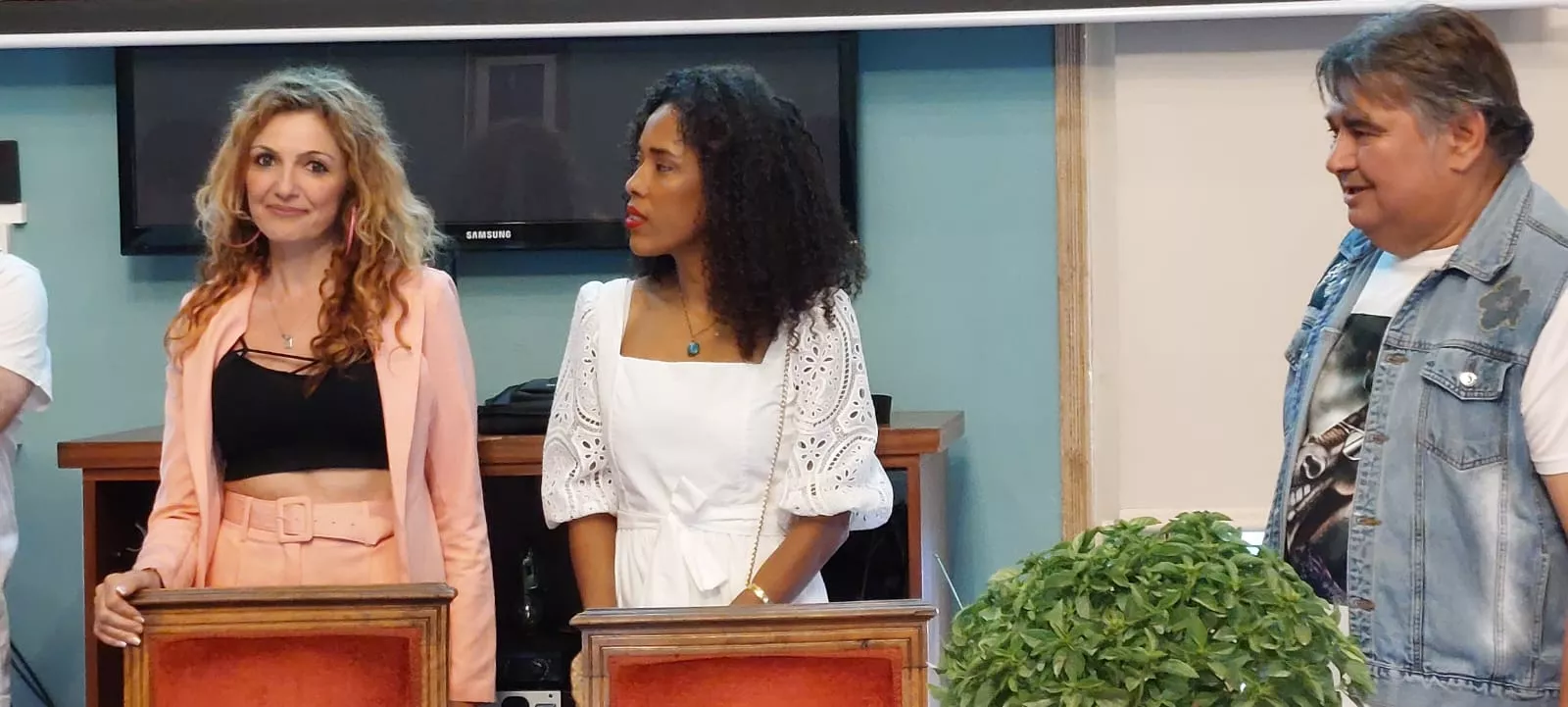 Imágenes de la presentación de El Rotomotor de Virgilio Aljama en Huesca.