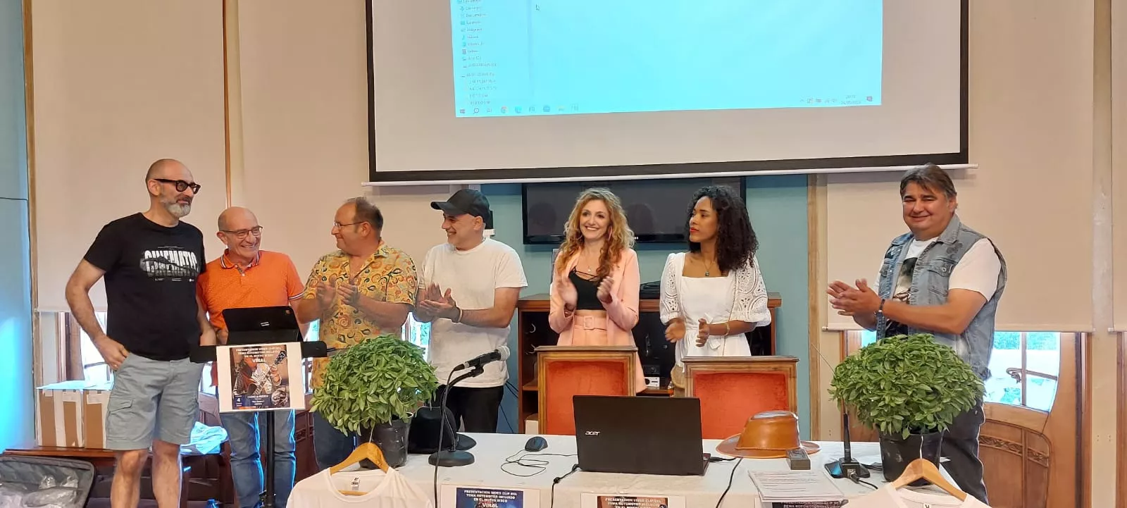 Imágenes de la presentación de El Rotomotor de Virgilio Aljama en Huesca.