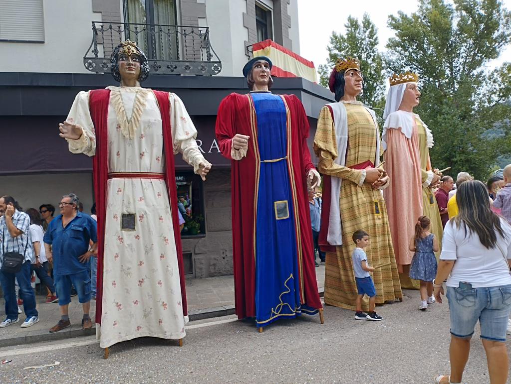 Graus celebra las fiestas en honor al Santo Cristo y San Vicente Ferrer. Foto: Adrián Mora