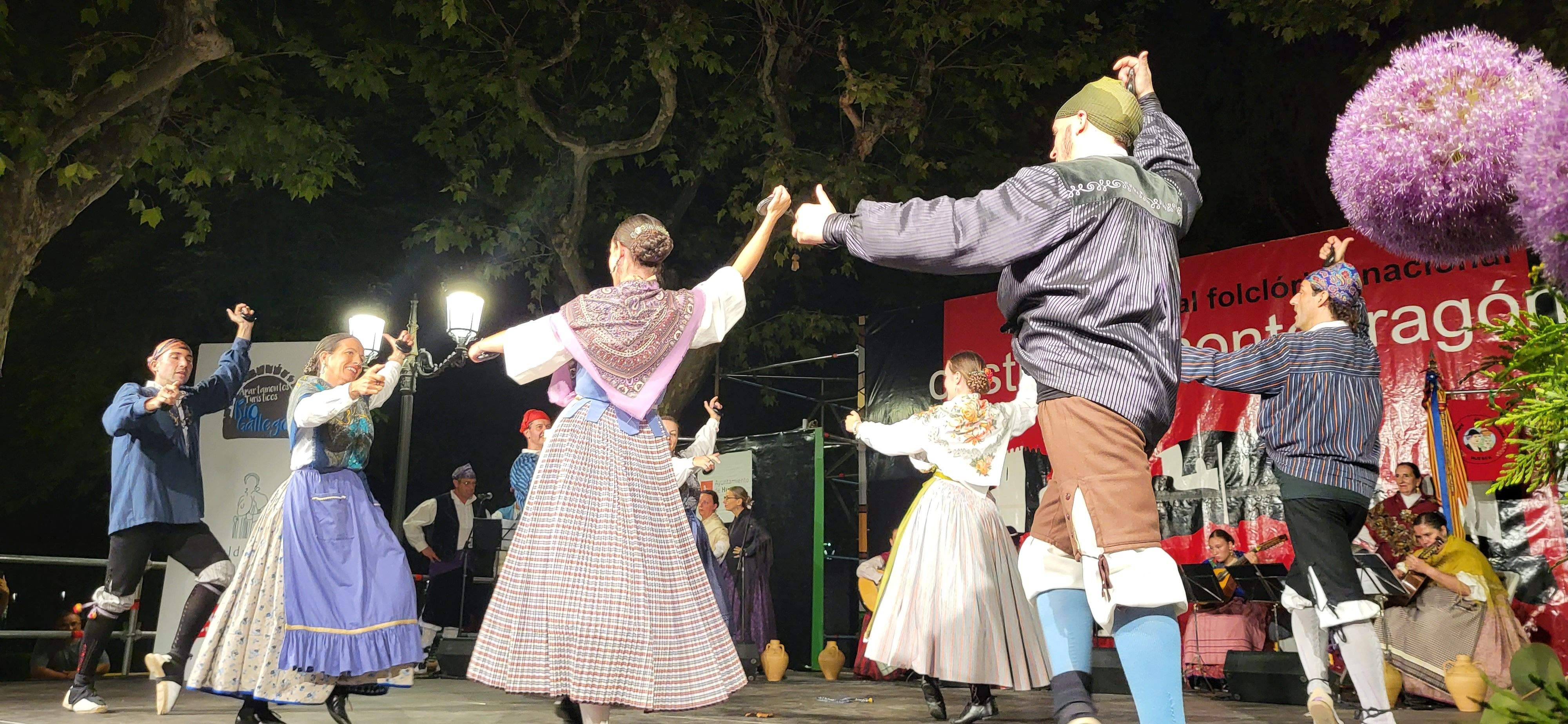 El nombre oficial se legalizó en 1984 y actualmente, presidido por Noemí Lanaspa, aglutina unos 80 componentes. 