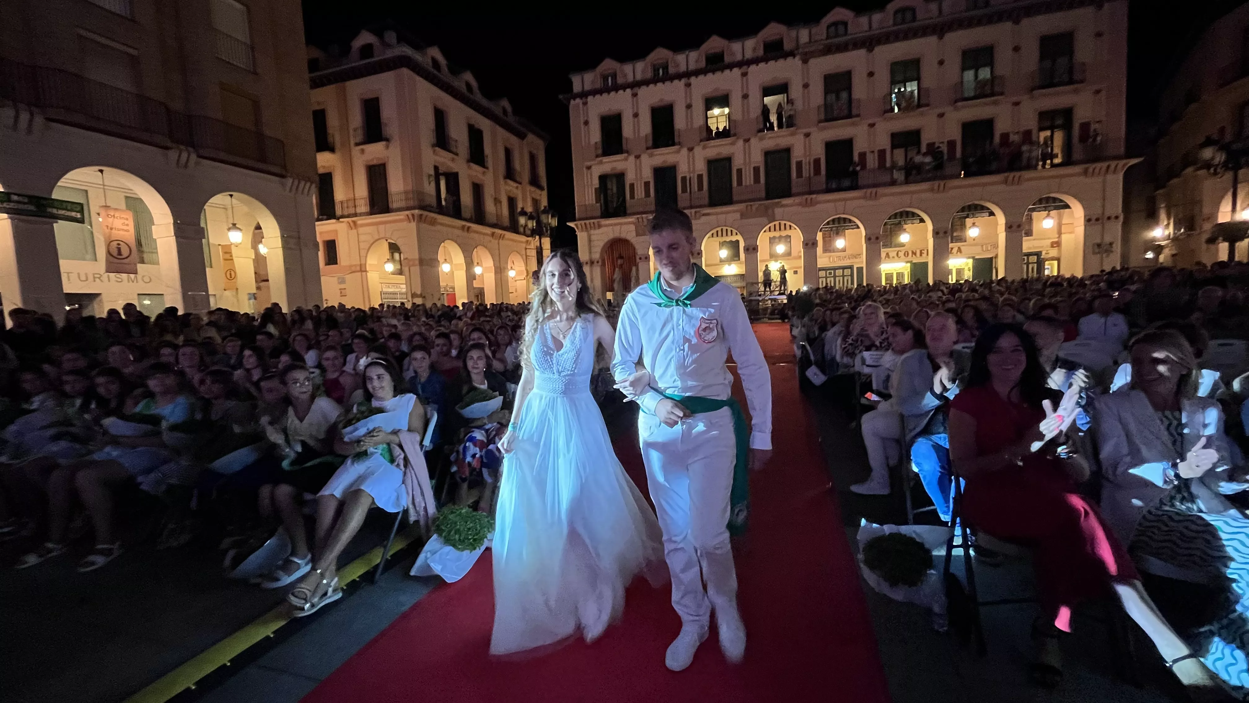 Presentación de las mairalesas de Huesca. Foto: Mercedes Manterola