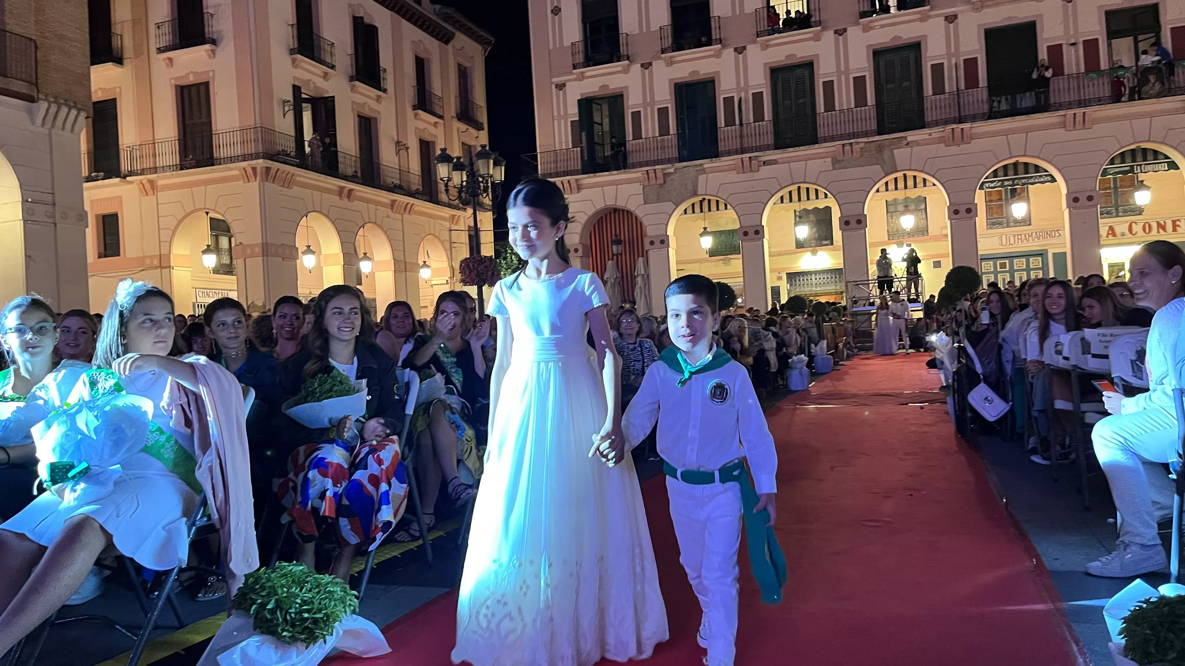 Presentación de las mairalesas de Huesca. Foto: Mercedes Manterola