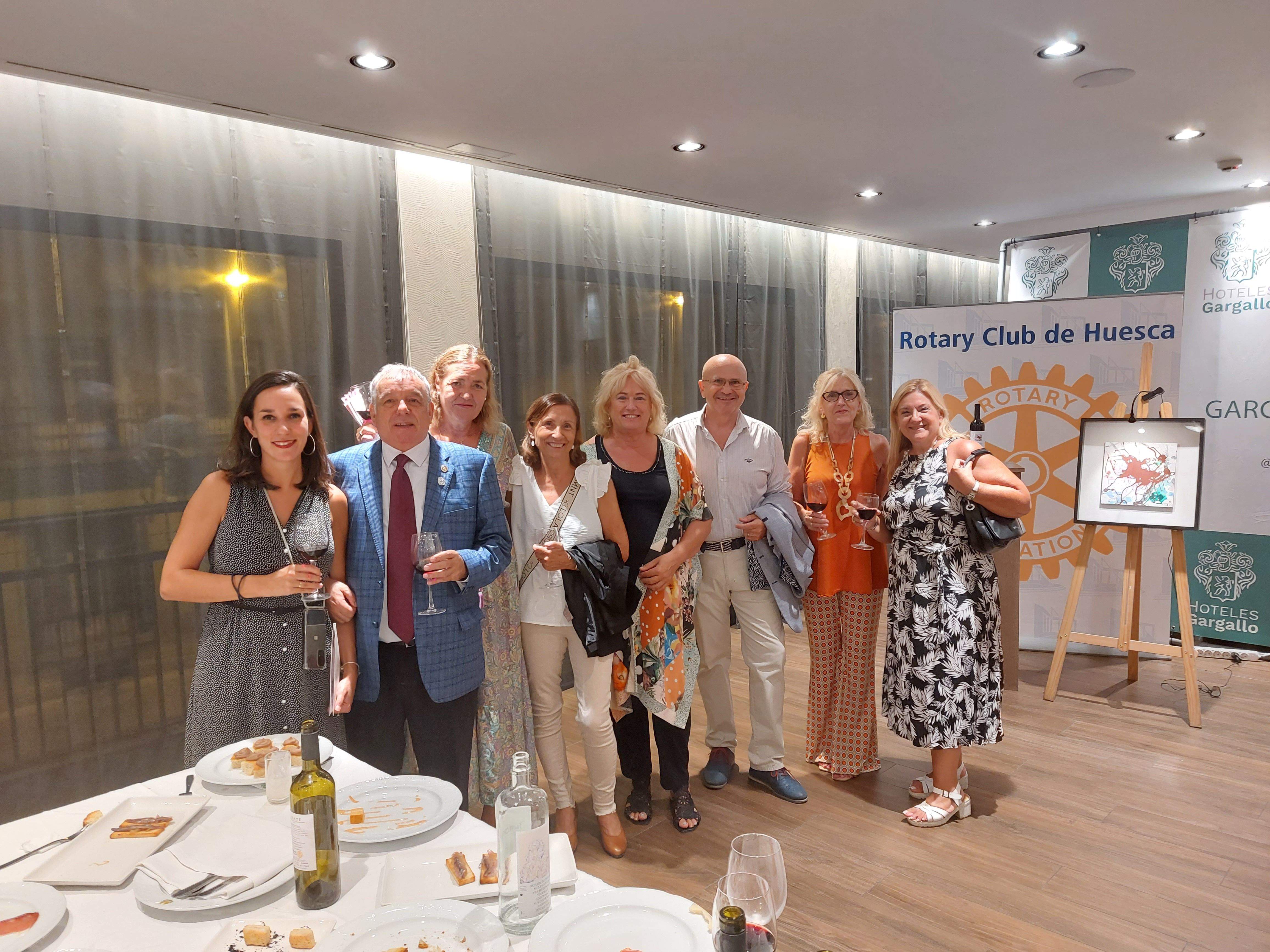 Presentación del Vino Solidario del Club Rotario en el Hotel Pedro I de Aragón en Huesca