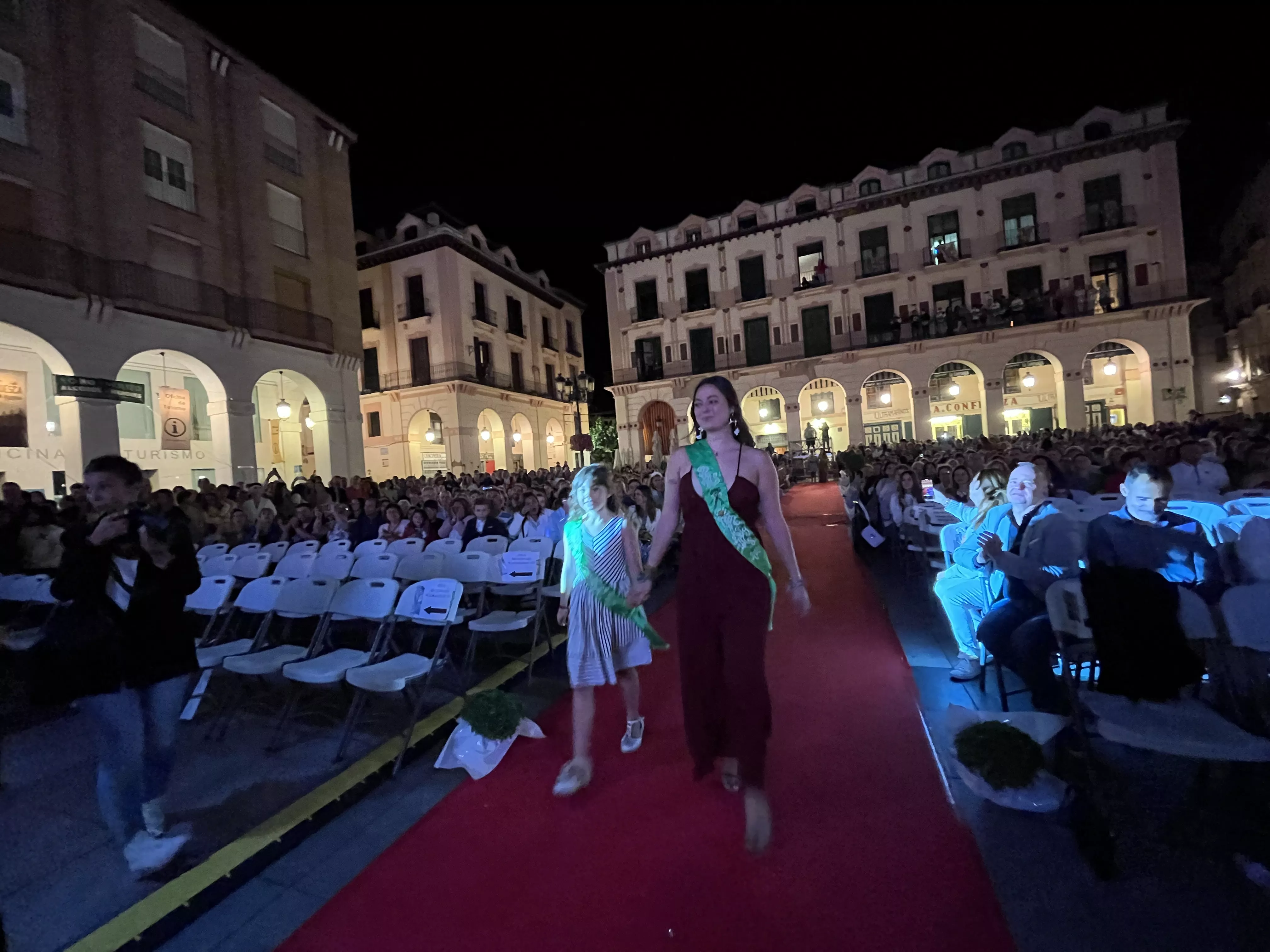 Presentación de las mairalesas de Huesca. Foto: Mercedes Manterola