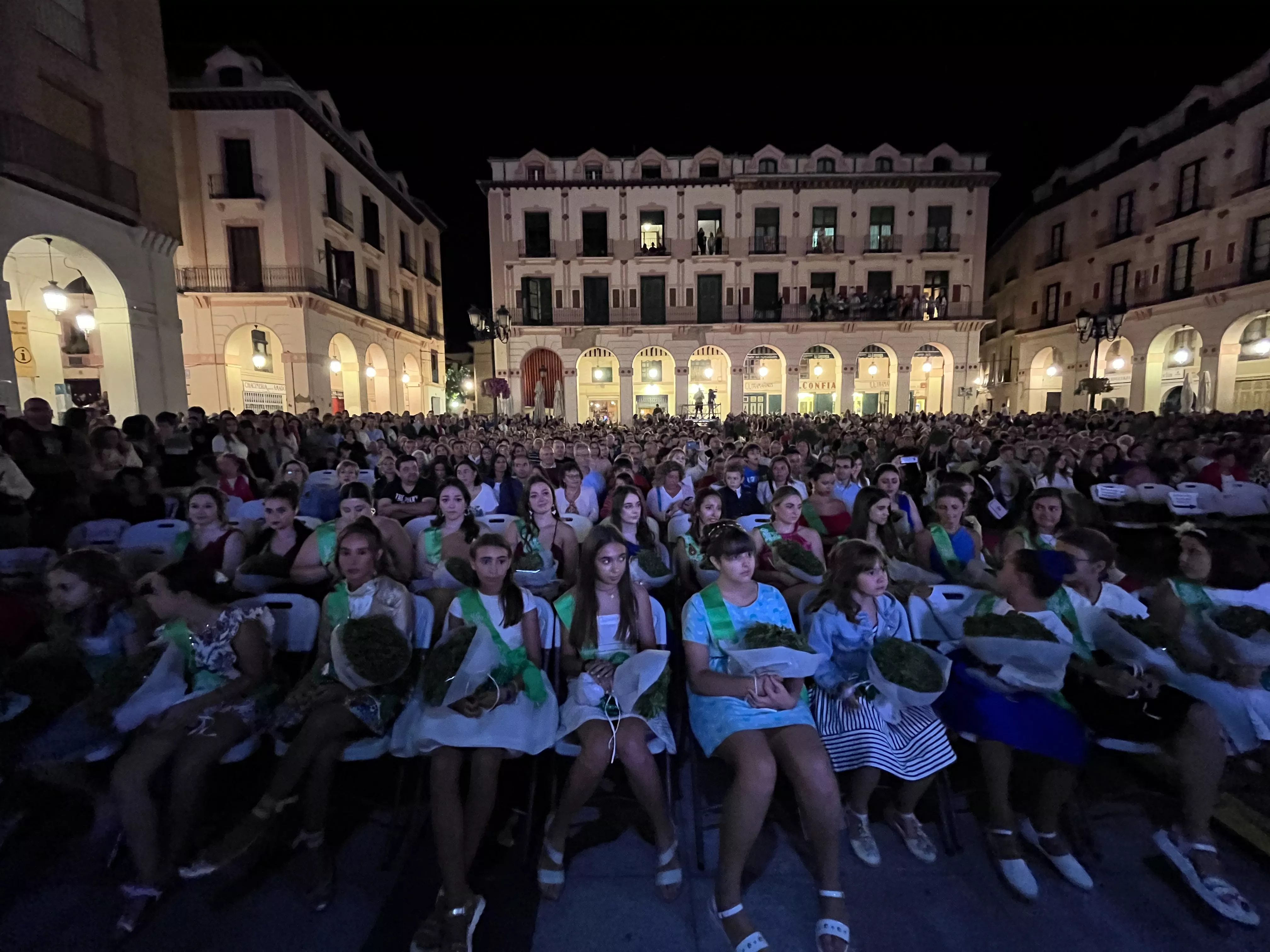 Presentación de las mairalesas de Huesca. Foto: Mercedes Manterola