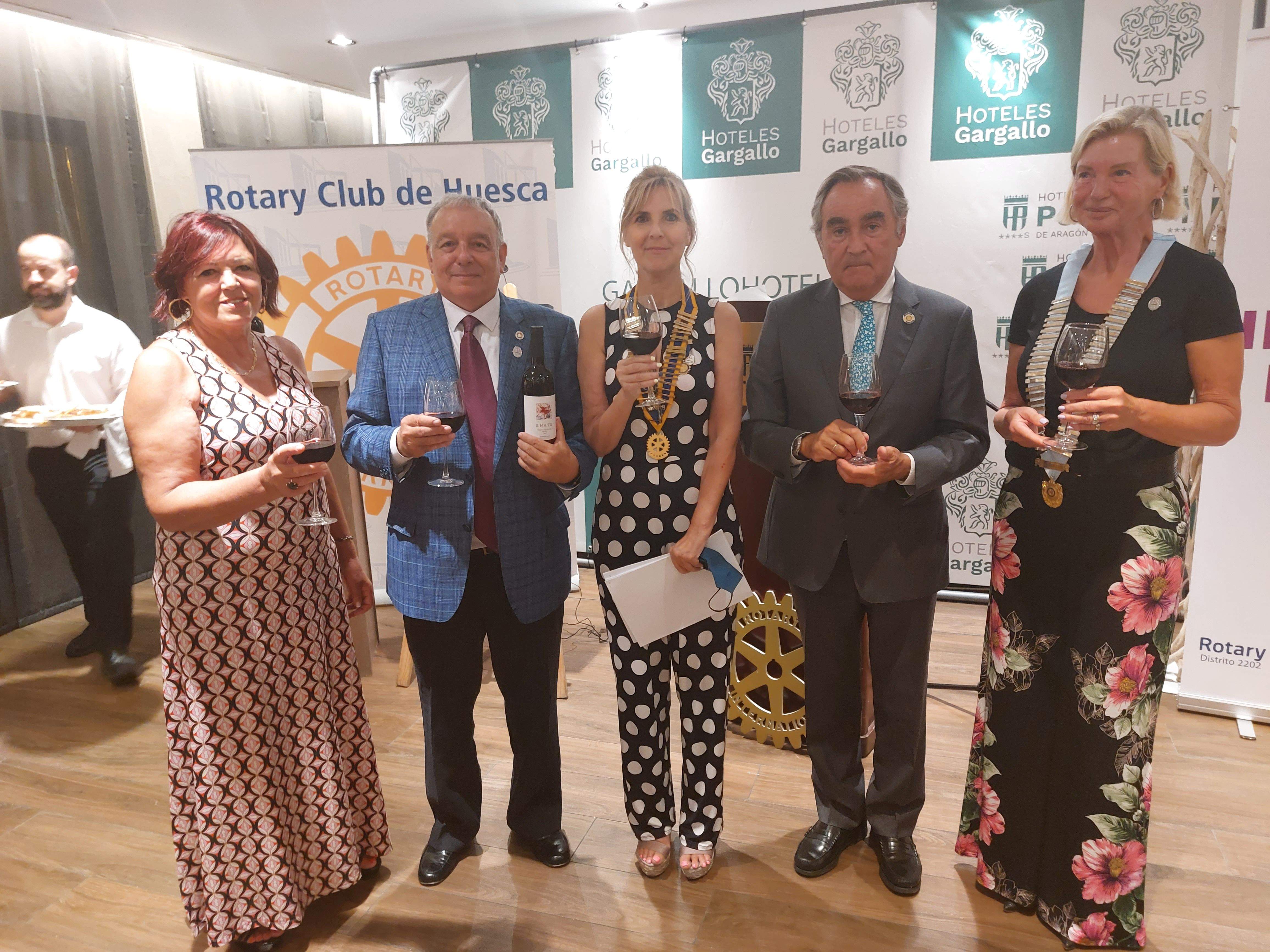 Presentación del Vino Solidario del Club Rotario en el Hotel Pedro I de Aragón en Huesca