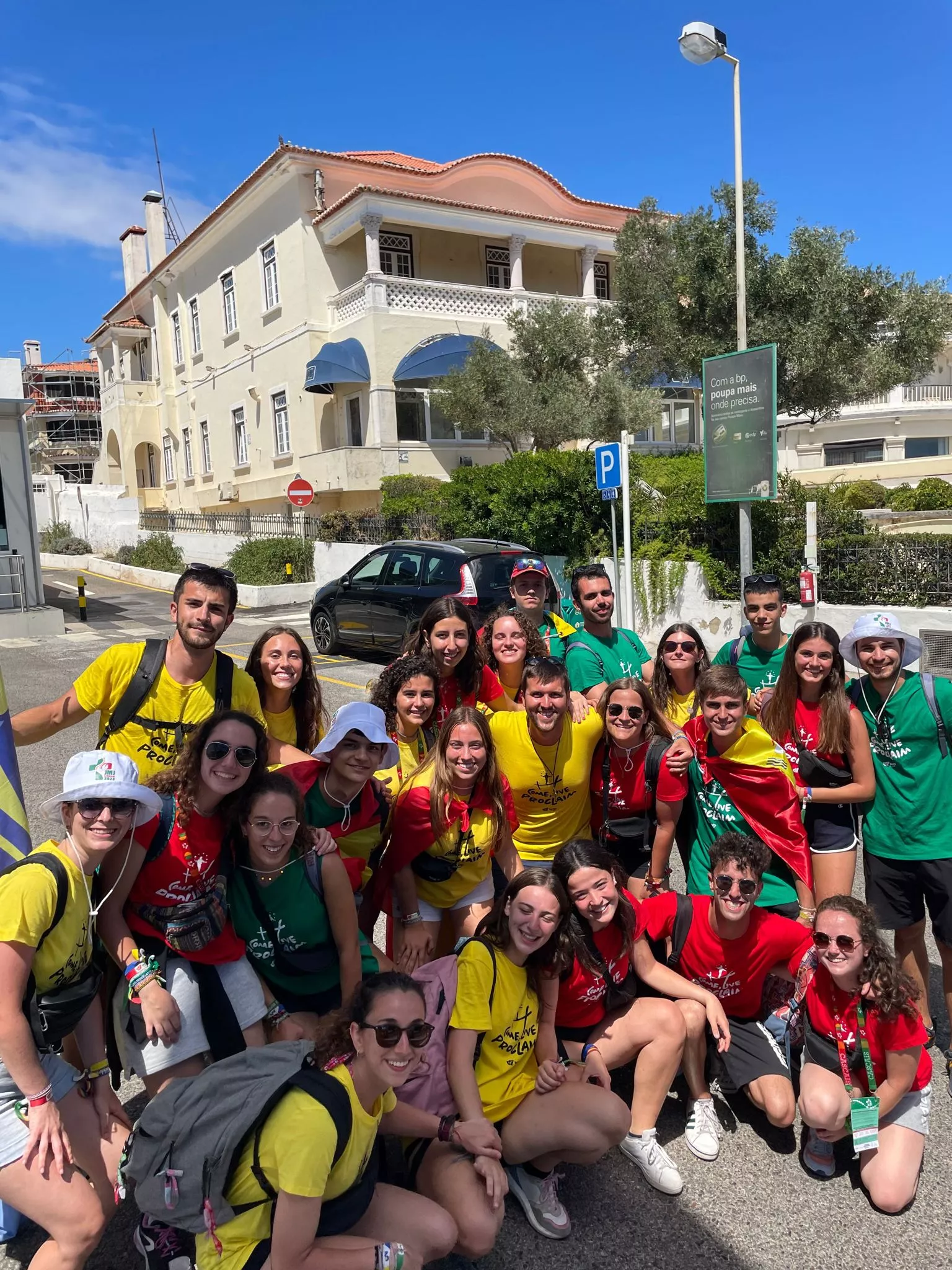 Miembros del Centro Juvenil salesiano de Huesca en la Jornada Mundial de la Juventud en Portugal