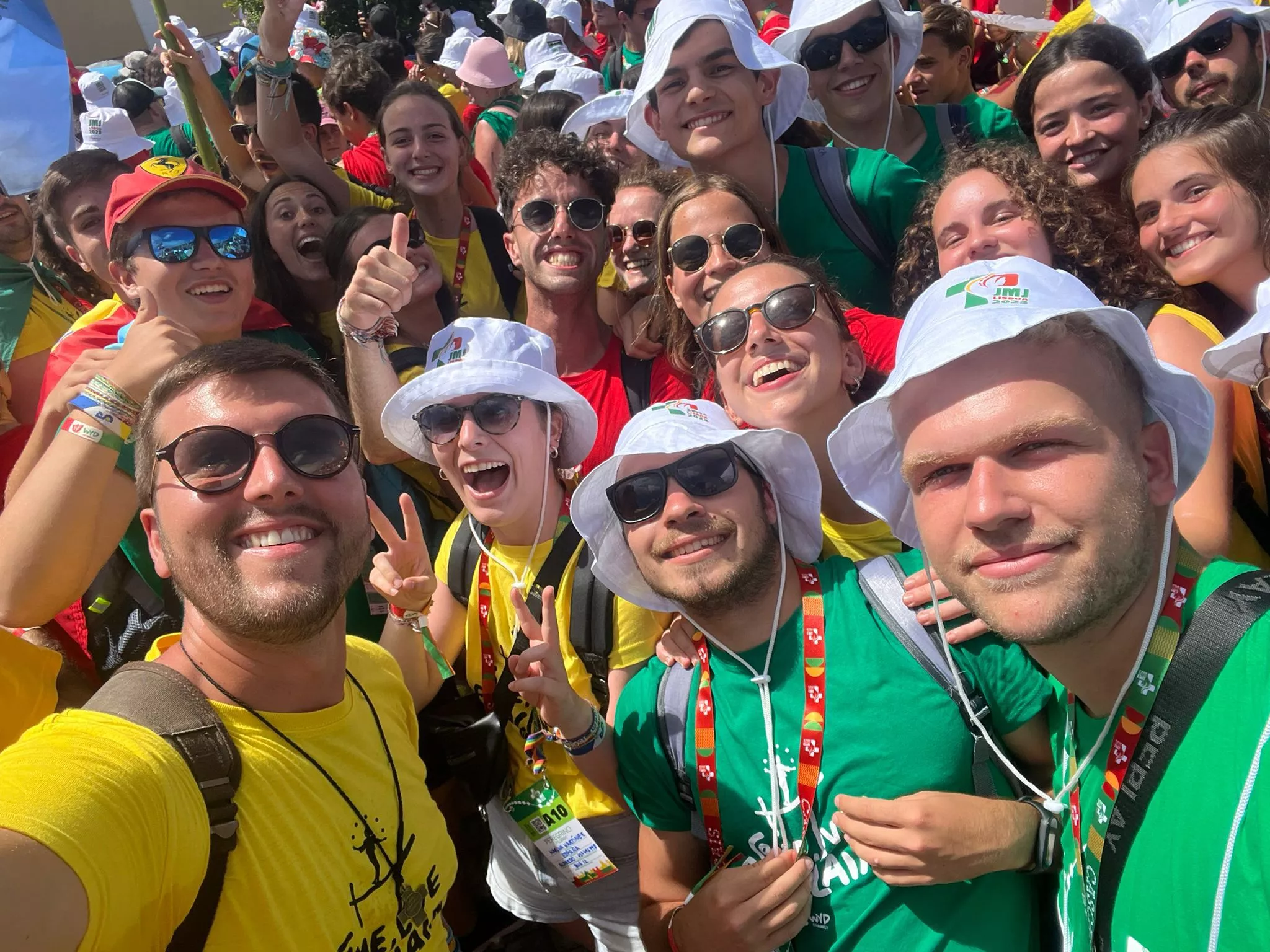 Miembros del Centro Juvenil salesiano de Huesca en la Jornada Mundial de la Juventud en Portugal