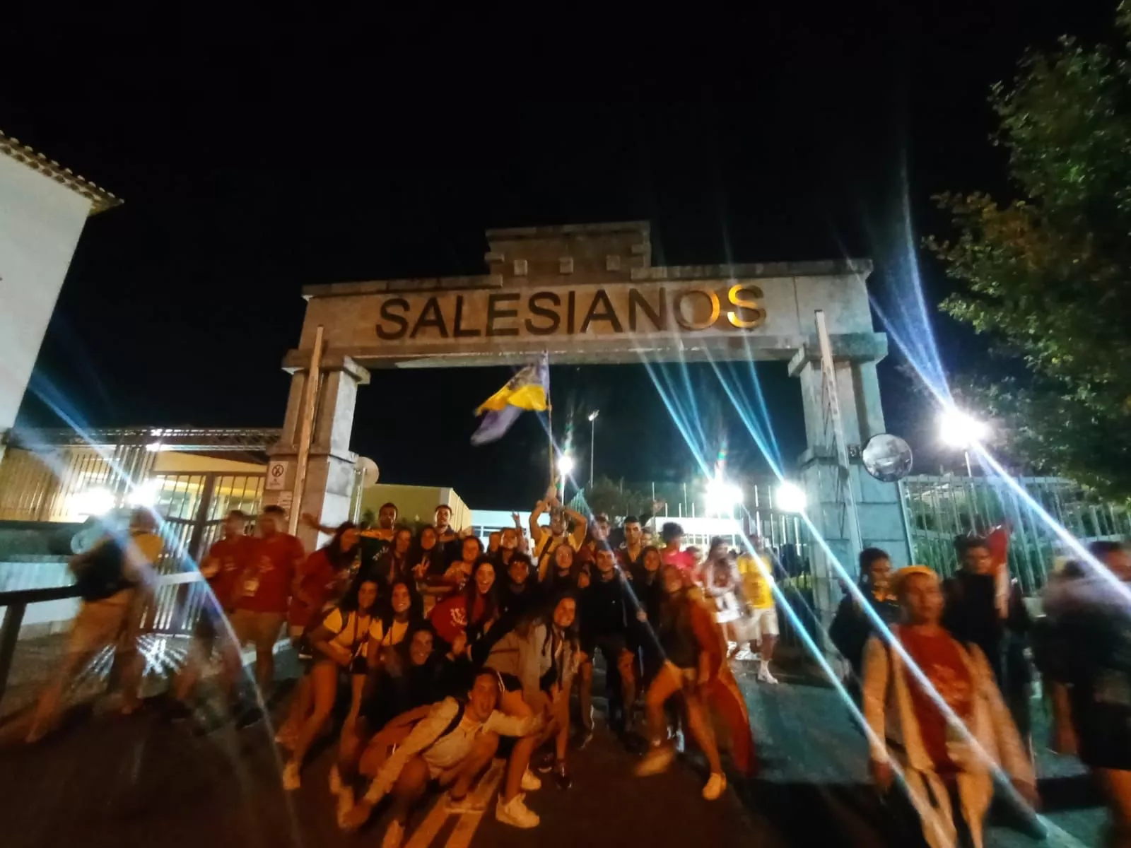 Miembros del Centro Juvenil salesiano de Huesca en la Jornada Mundial de la Juventud en Portugal