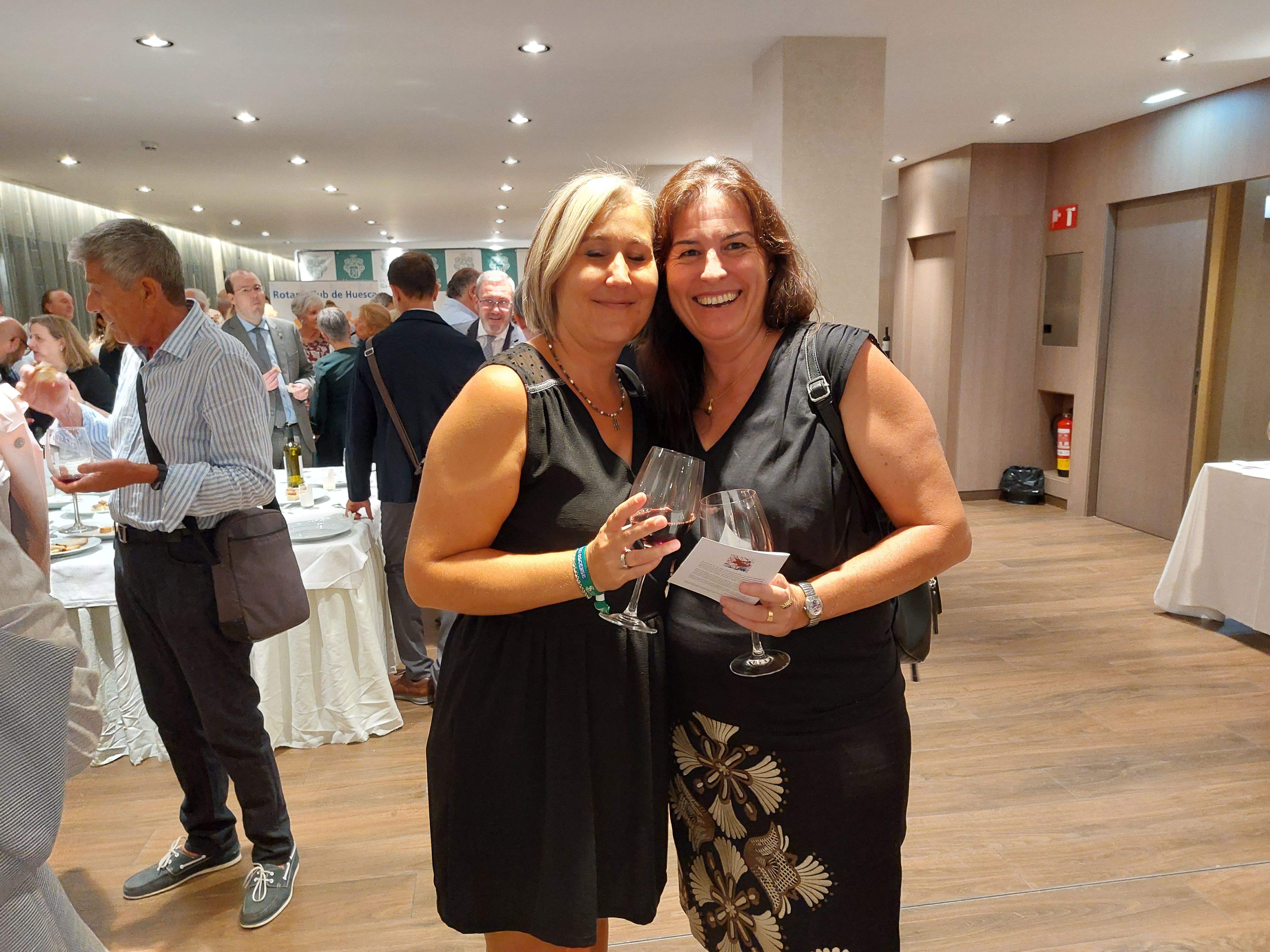 Presentación del Vino Solidario del Club Rotario en el Hotel Pedro I de Aragón en Huesca