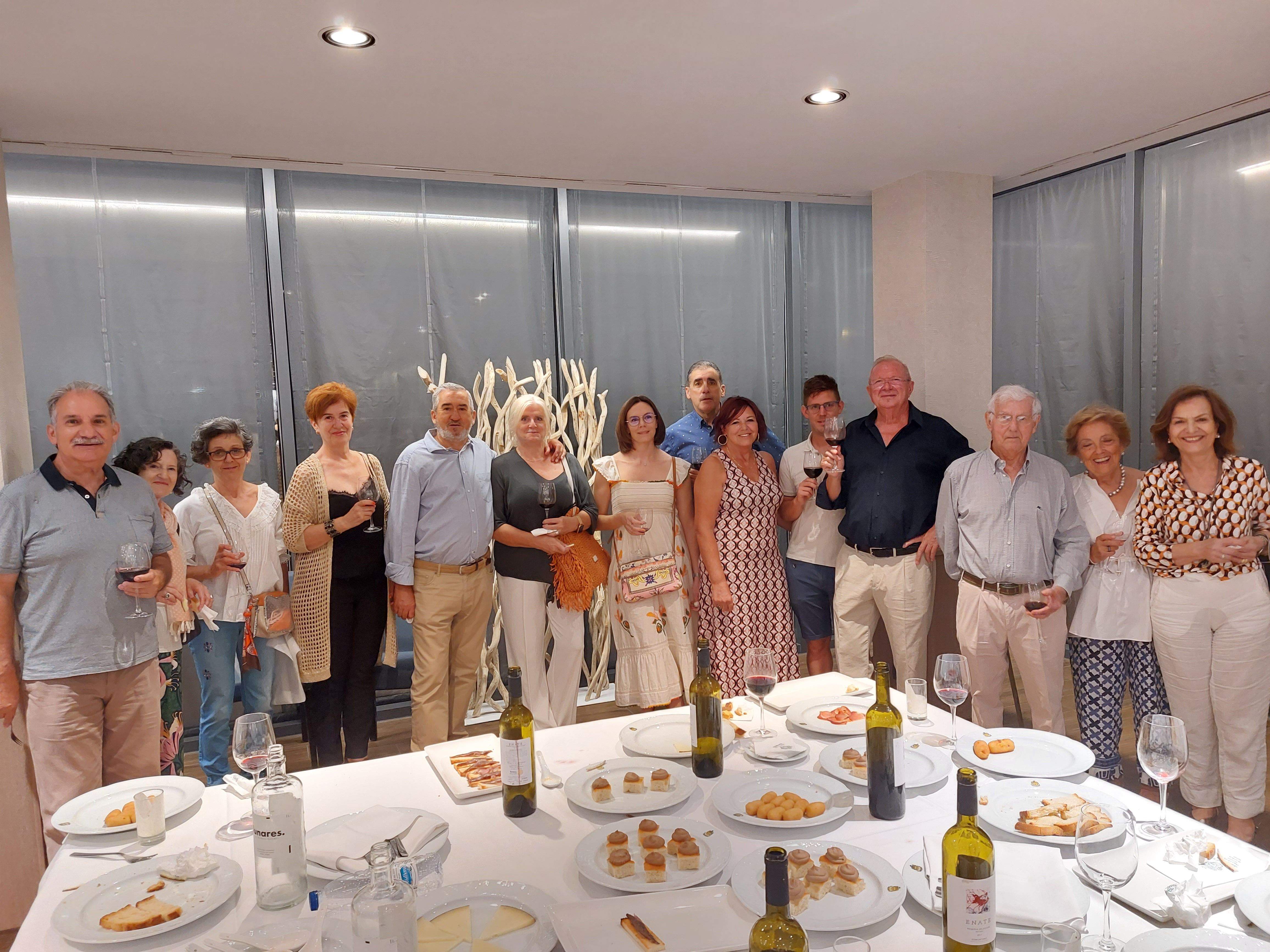 Presentación del Vino Solidario del Club Rotario en el Hotel Pedro I de Aragón en Huesca