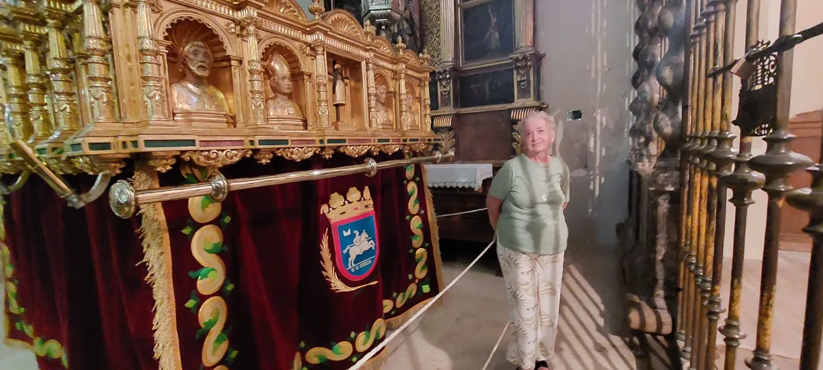 Peana de San Lorenzo con las nuevas faldas.