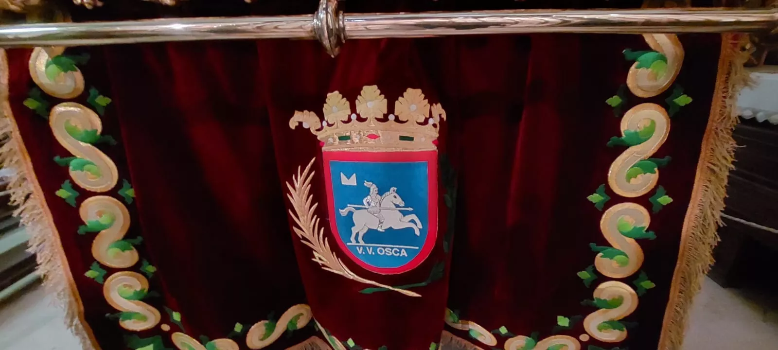 Peana de San Lorenzo con las nuevas faldas.