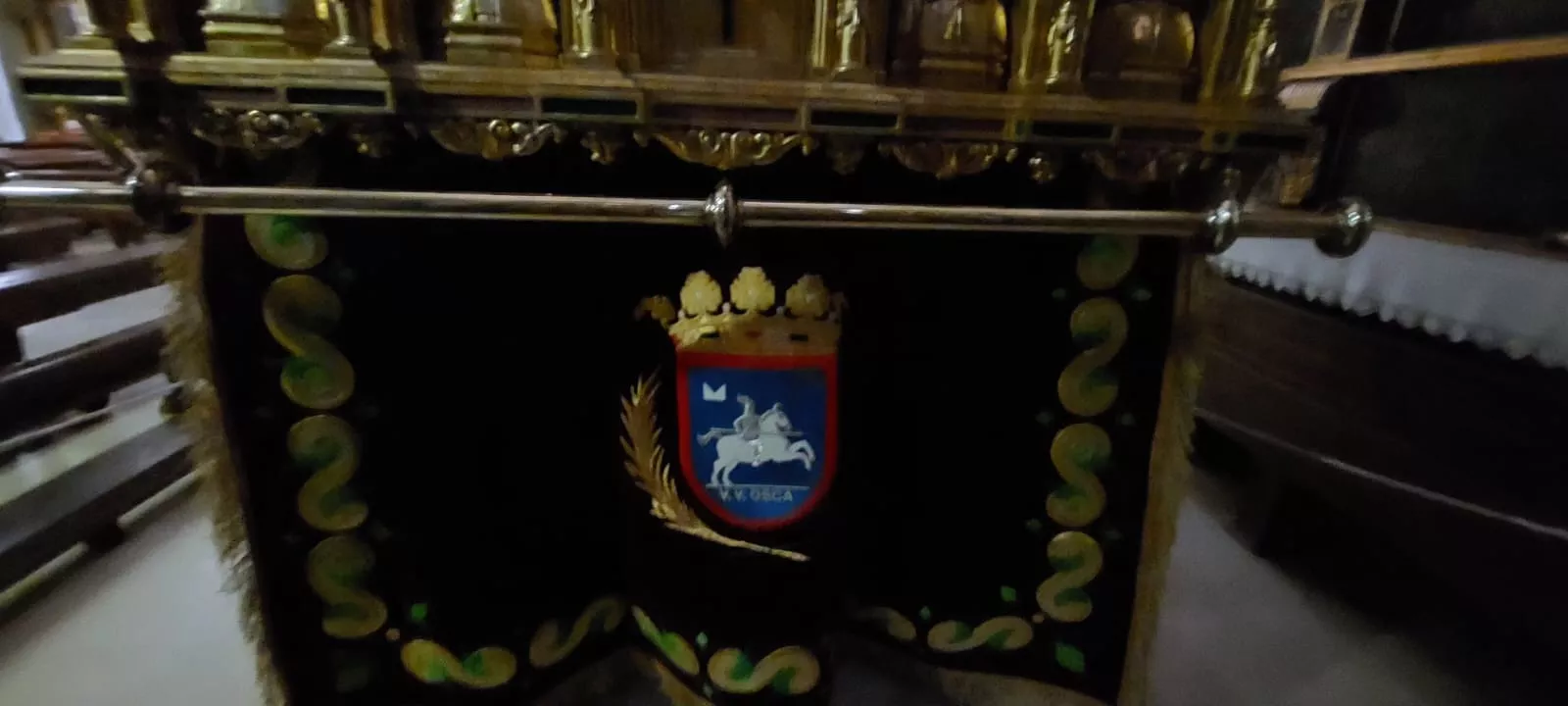 Peana de San Lorenzo con las nuevas faldas.