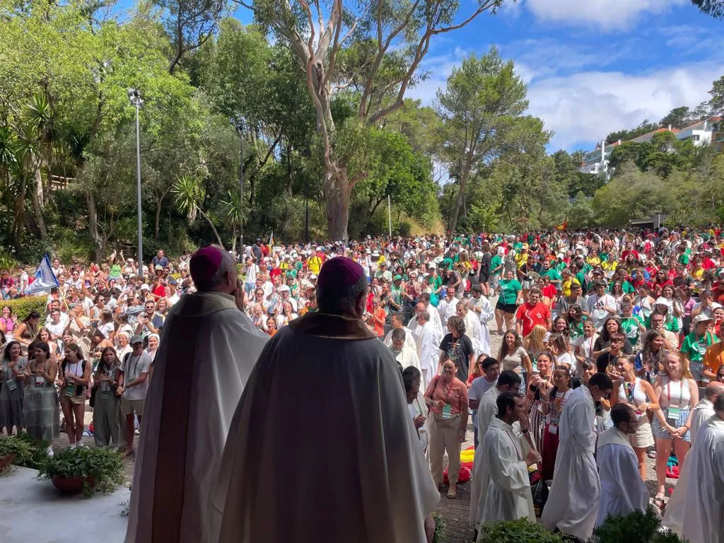 Imágenes de la catequesis de Ángel Pérez en Cascais