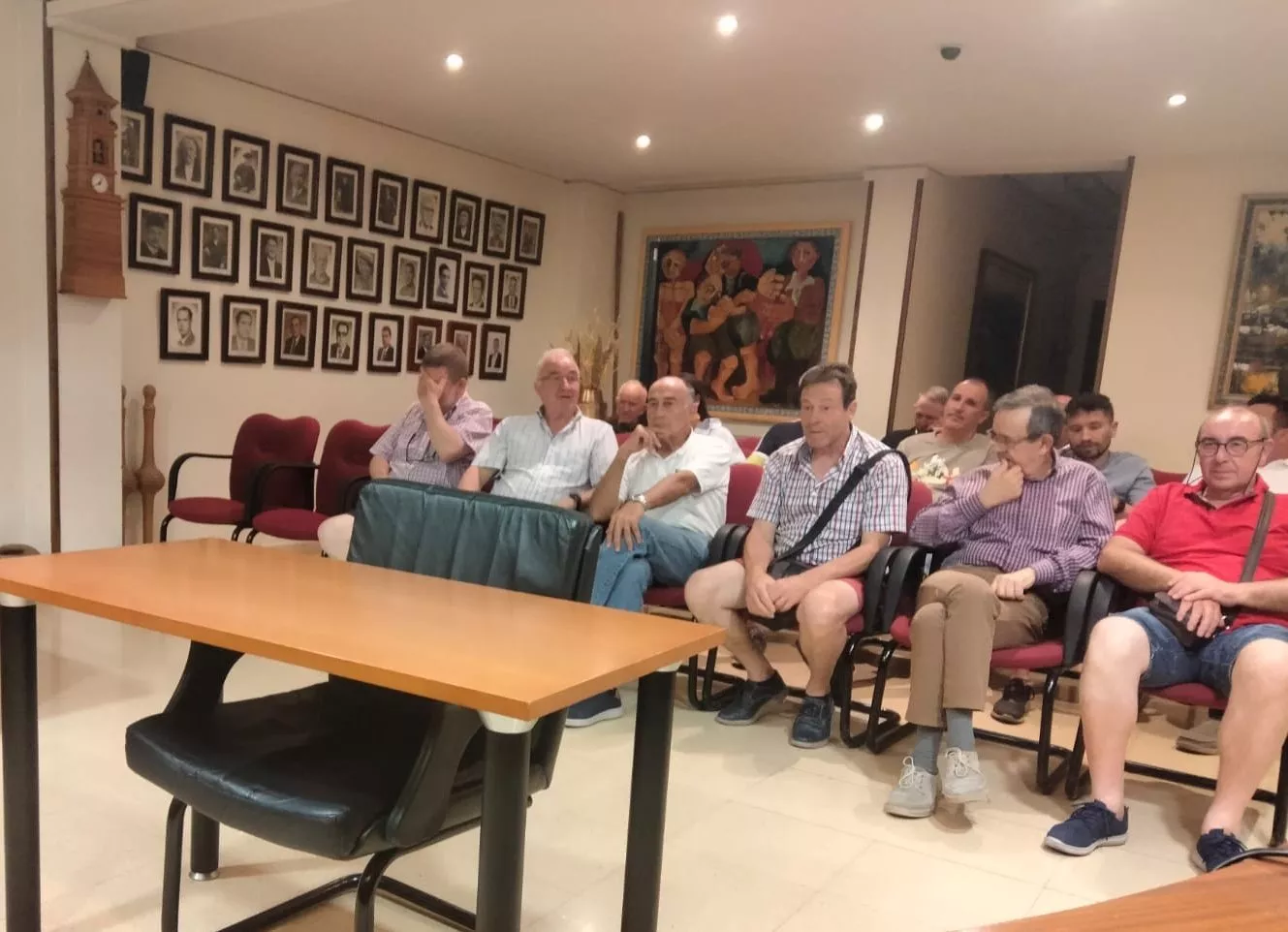 Un momento de la Asamblea general del Almudévar celebrada el jueves.