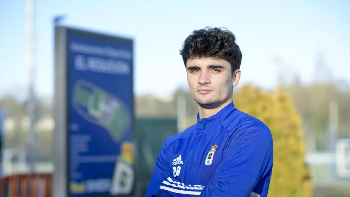 Javi Mier, jugador del Oviedo, llegará al Huesca.