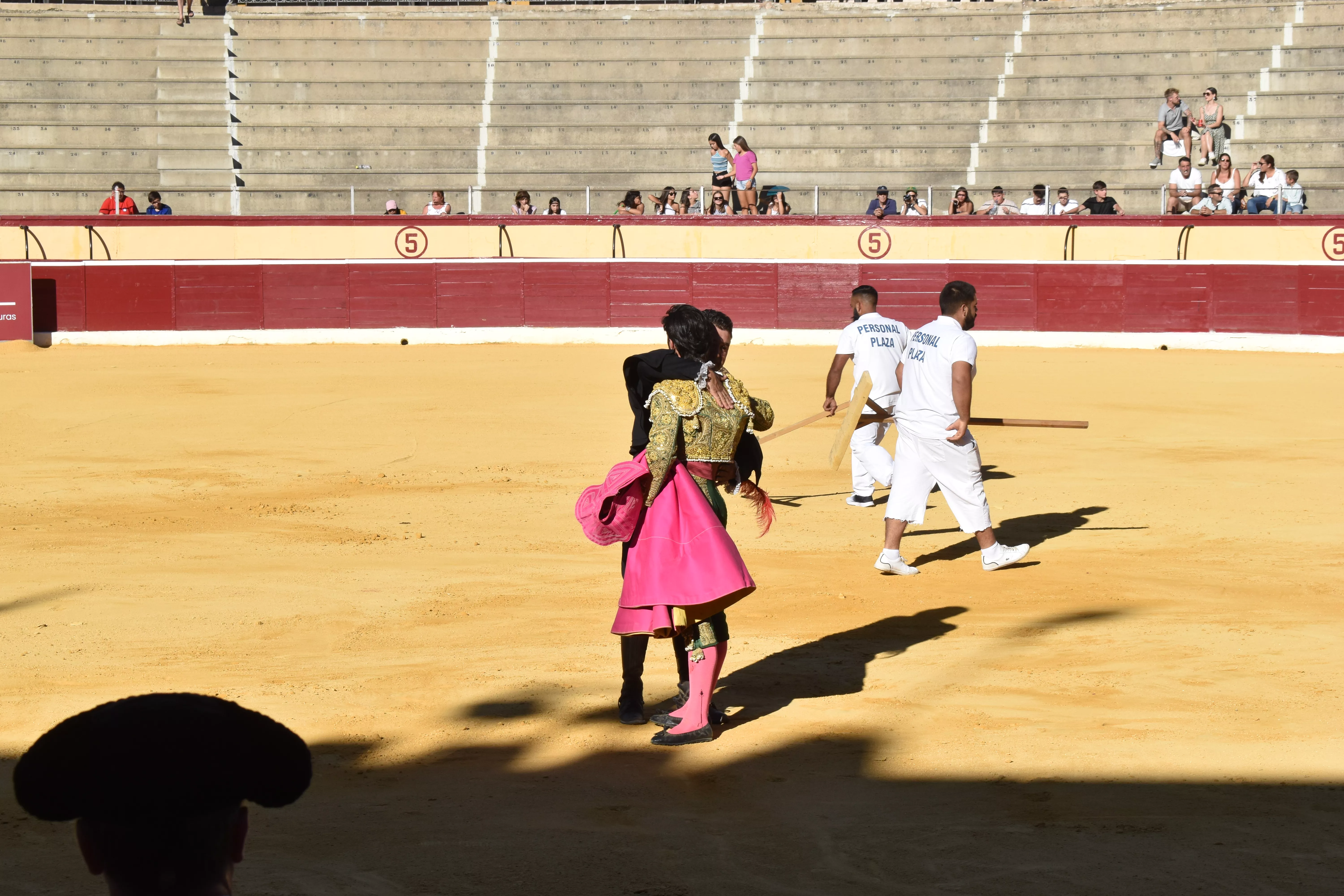 Novillada en Huesca. Foto Carlos Jalle