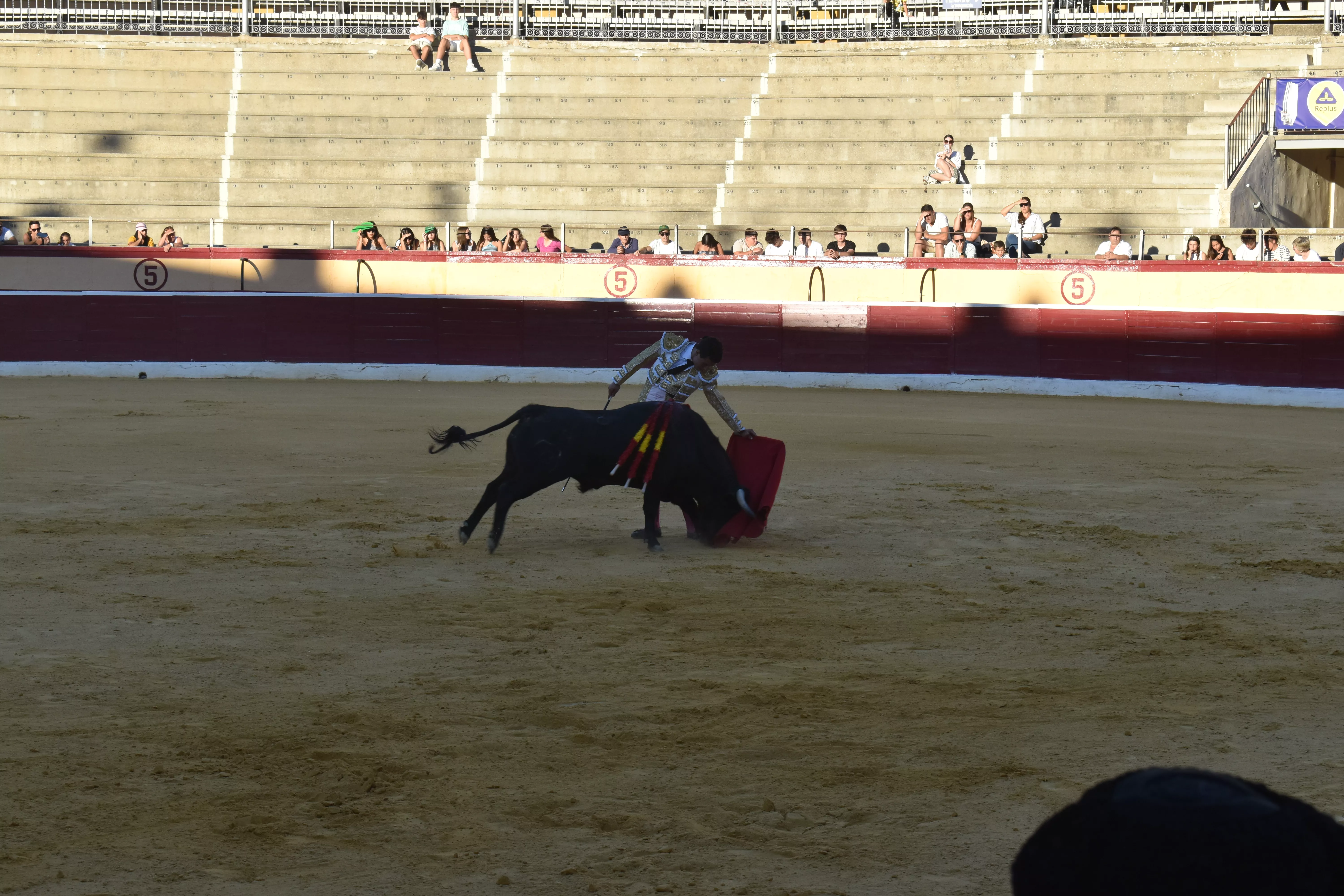 Novillada en Huesca. Foto Carlos Jalle