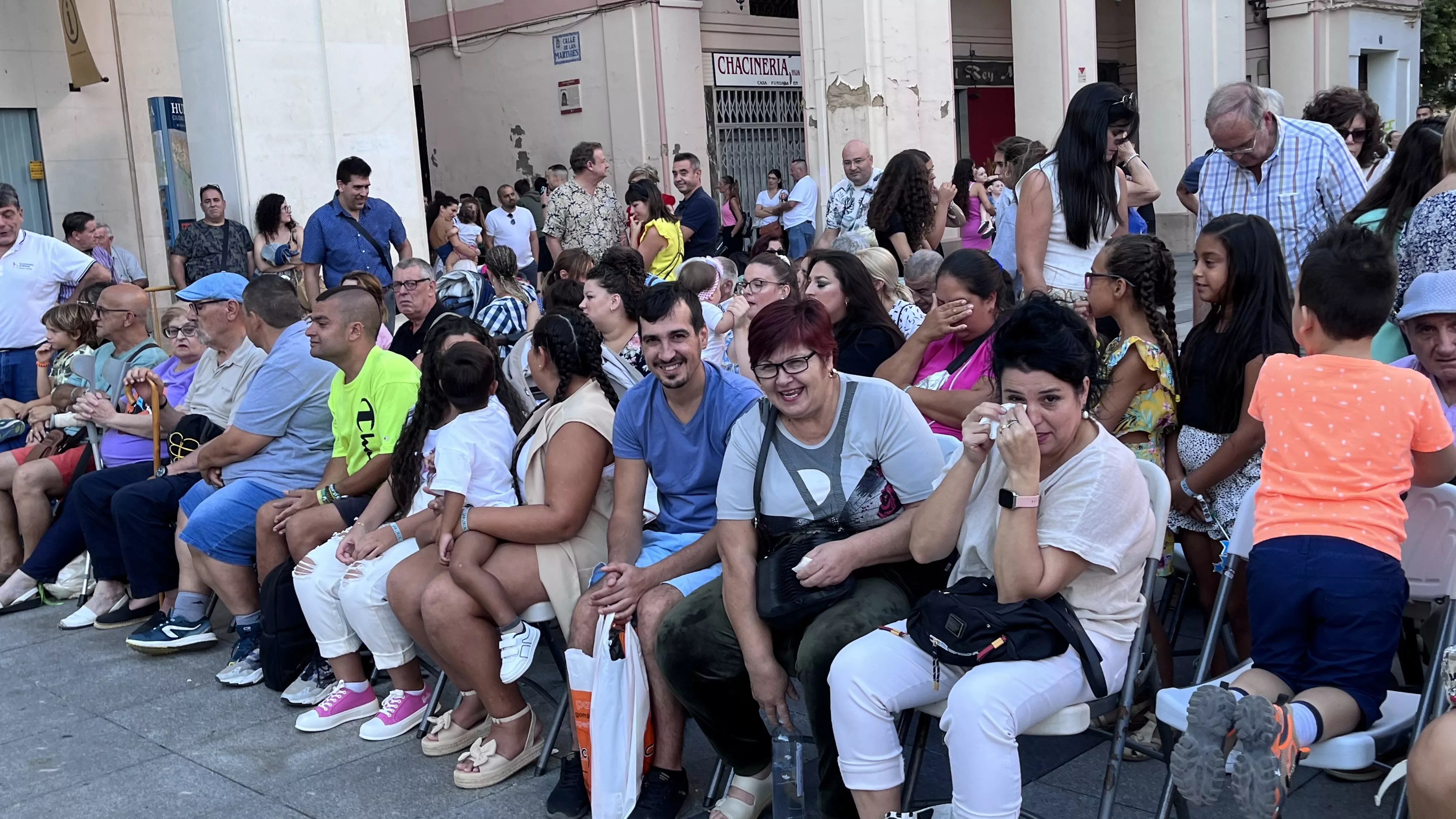 Ensayo general de la Comparsa de Gigantes, Cabezudos y Caballicos de Huesca. Foto: Mercedes Manterola