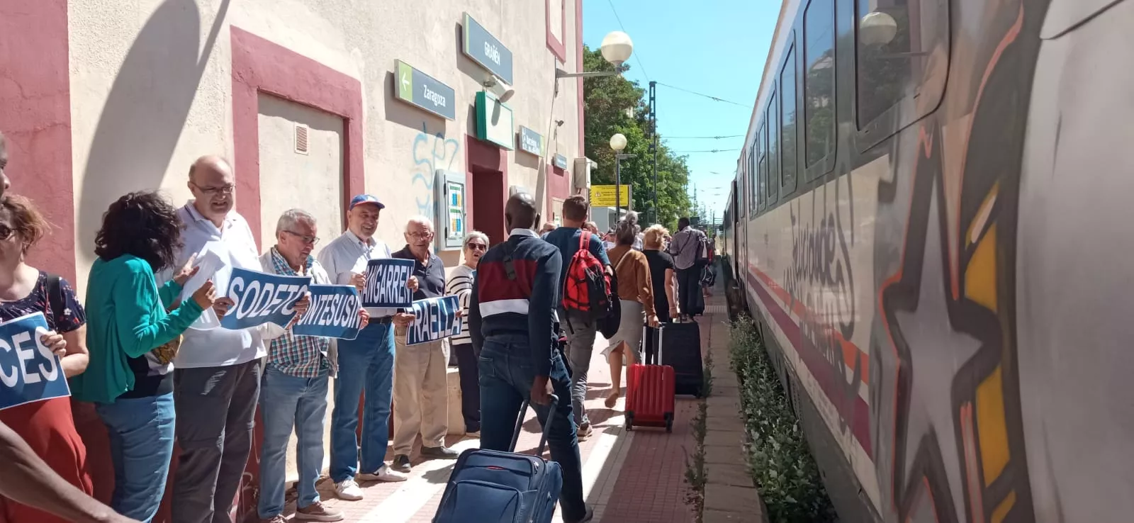 39f1310c db6d 4962 b6e5 adbd7660fd90