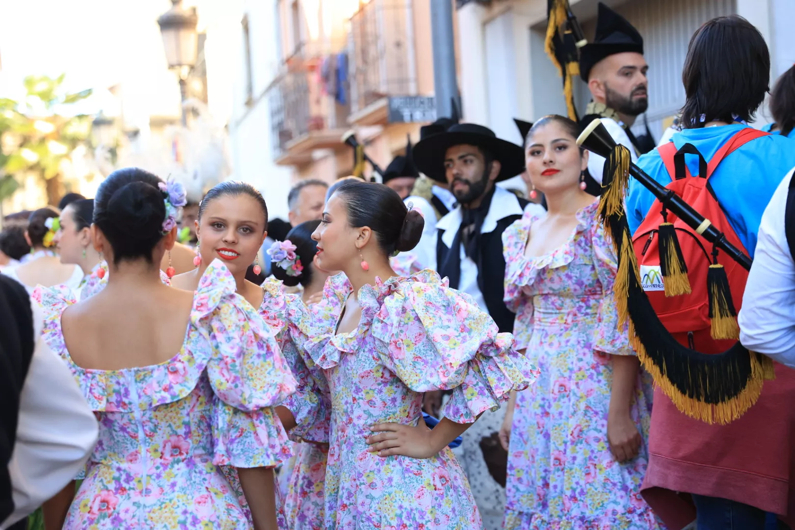 Último desfile del Festival Folklórico de los Pirineos. Foto Miguel Ángel Muñoz 