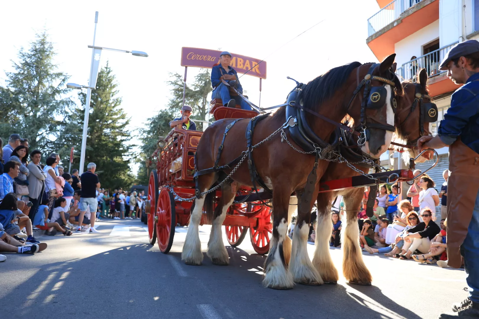 Último desfile del Festival Folklórico de los Pirineos. Foto Miguel Ángel Muñoz 