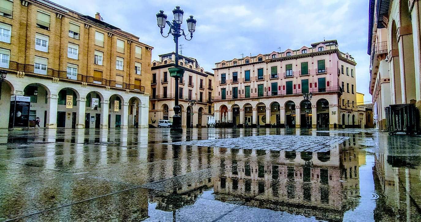 Y por fin llegó la lluvia a Huesca. Foto Joaquín Santafé 