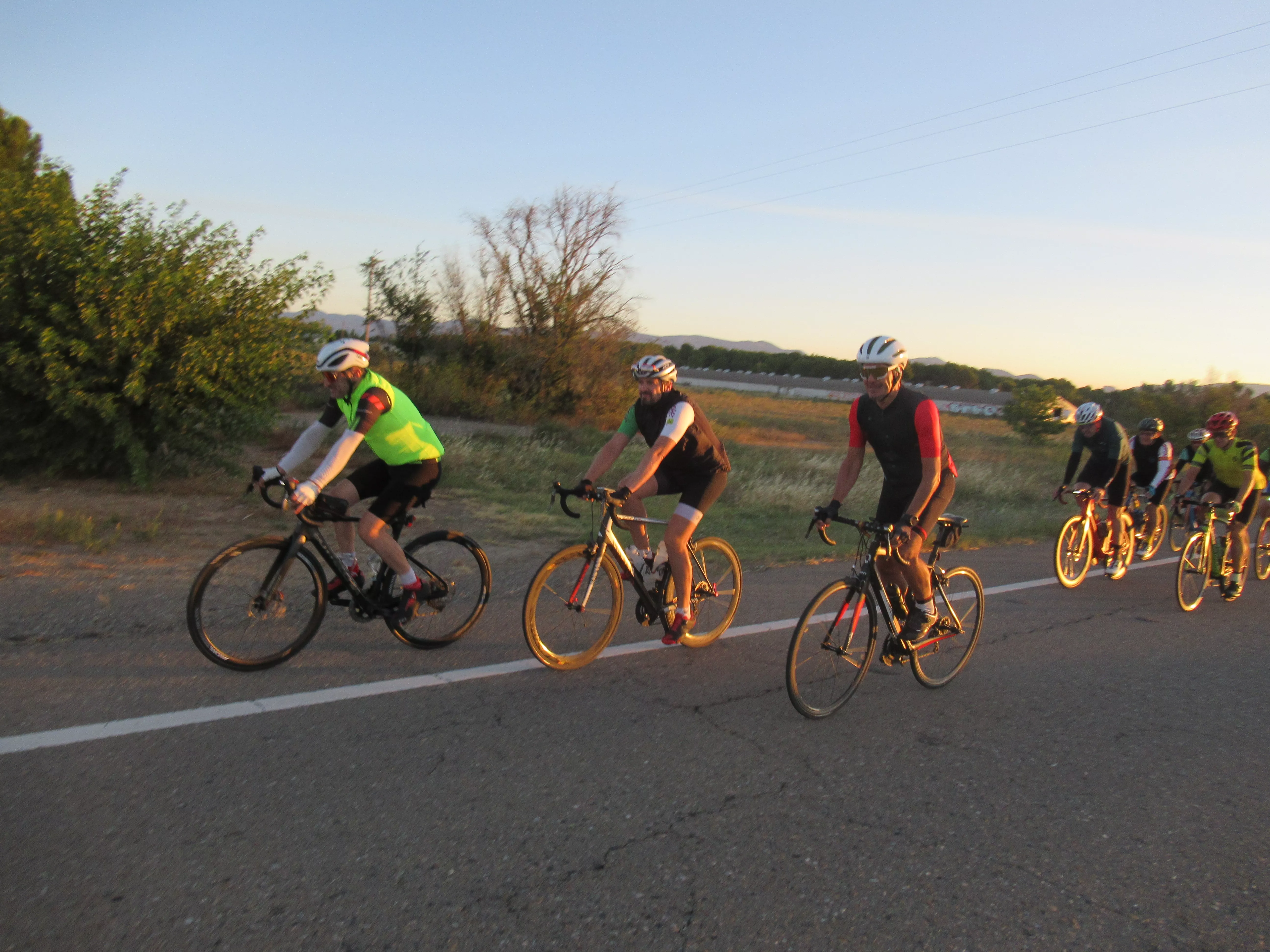 La décima edición Cicloturista Mariano Catalán Huesca-Zaragoza-Huesca. Foto: Miguel Ángel Romeo
