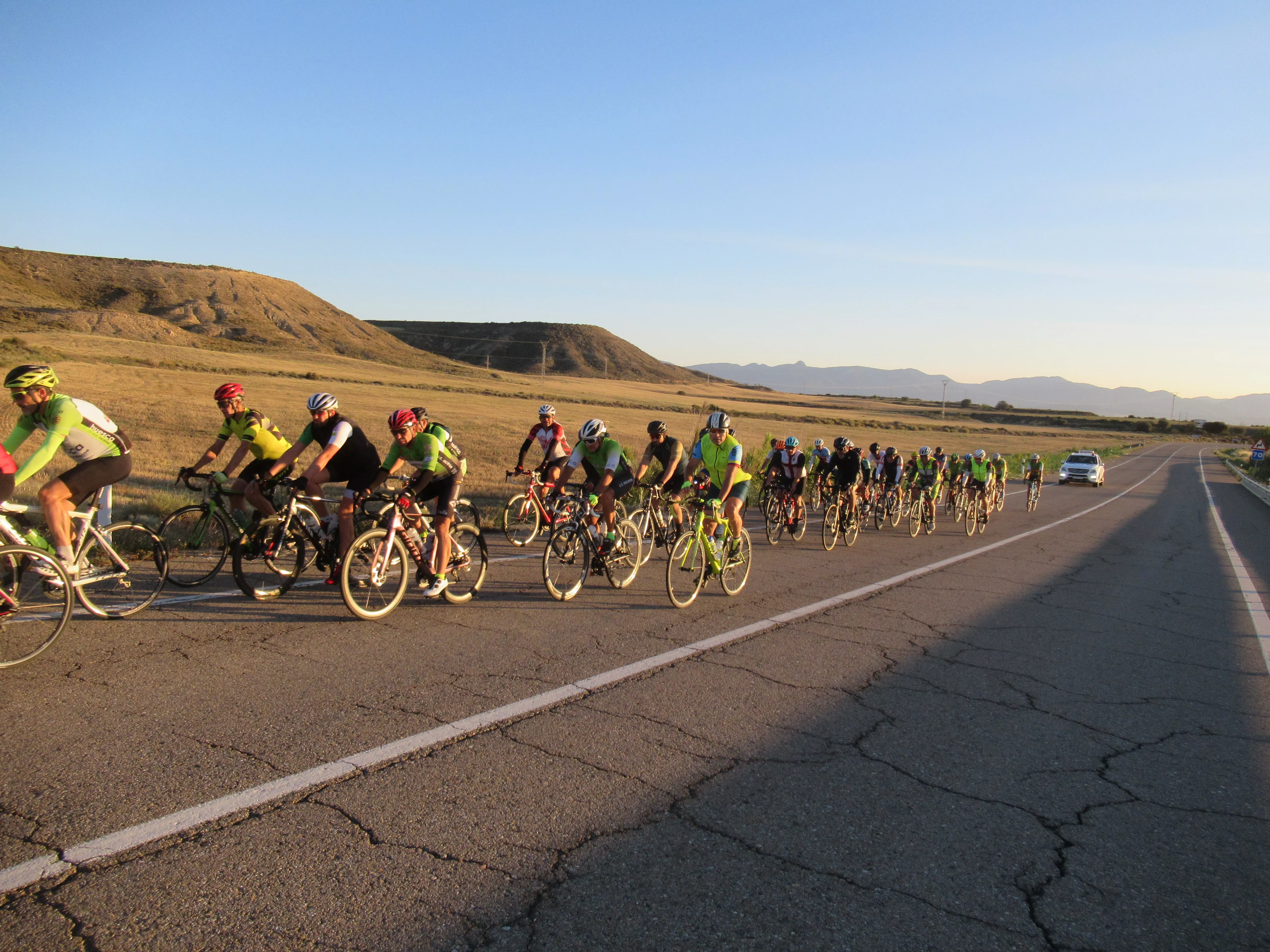La décima edición Cicloturista Mariano Catalán Huesca-Zaragoza-Huesca. Foto: Miguel Ángel Romeo