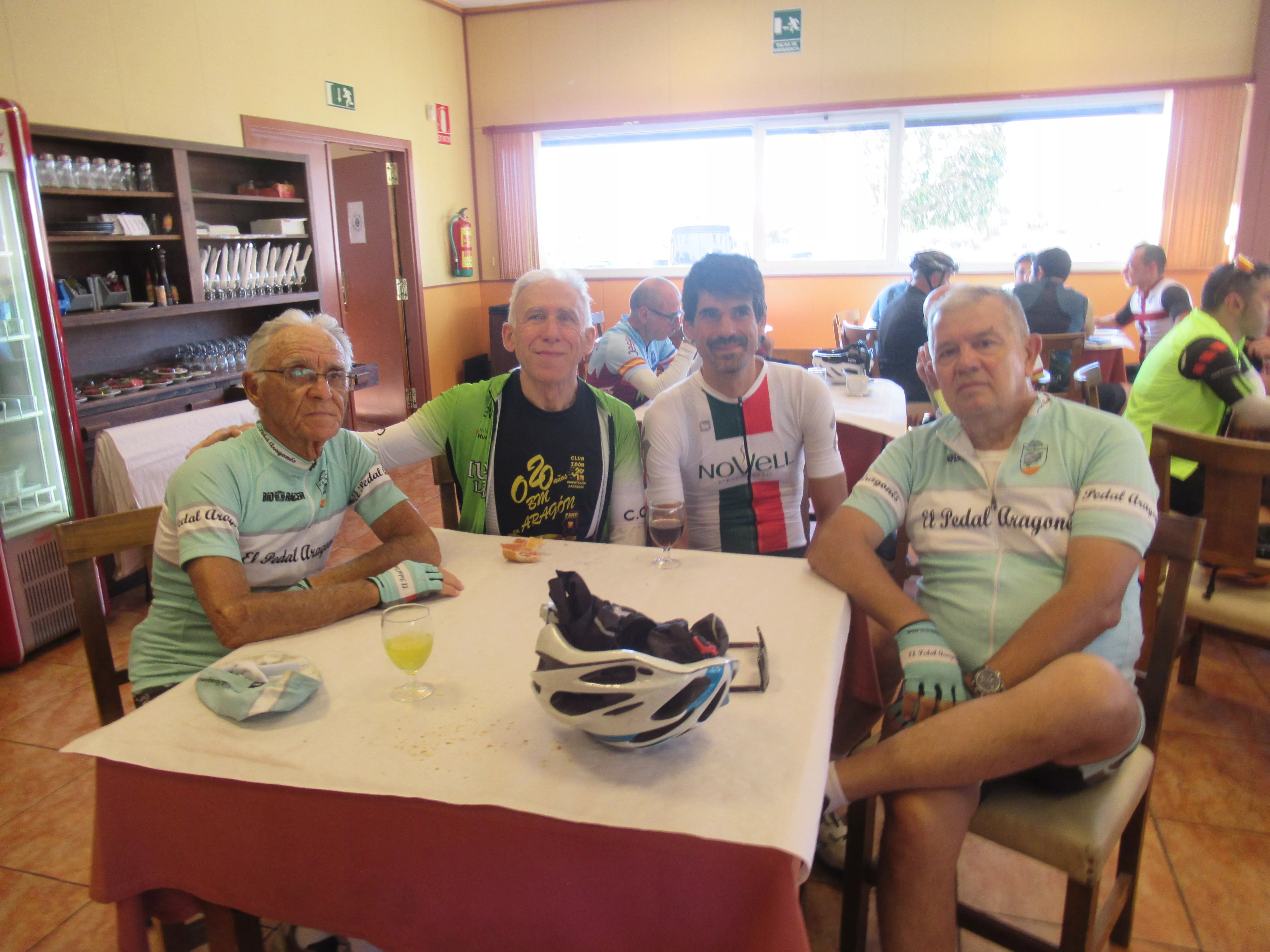 La décima edición Cicloturista Mariano Catalán Huesca-Zaragoza-Huesca. Foto: Miguel Ángel Romeo