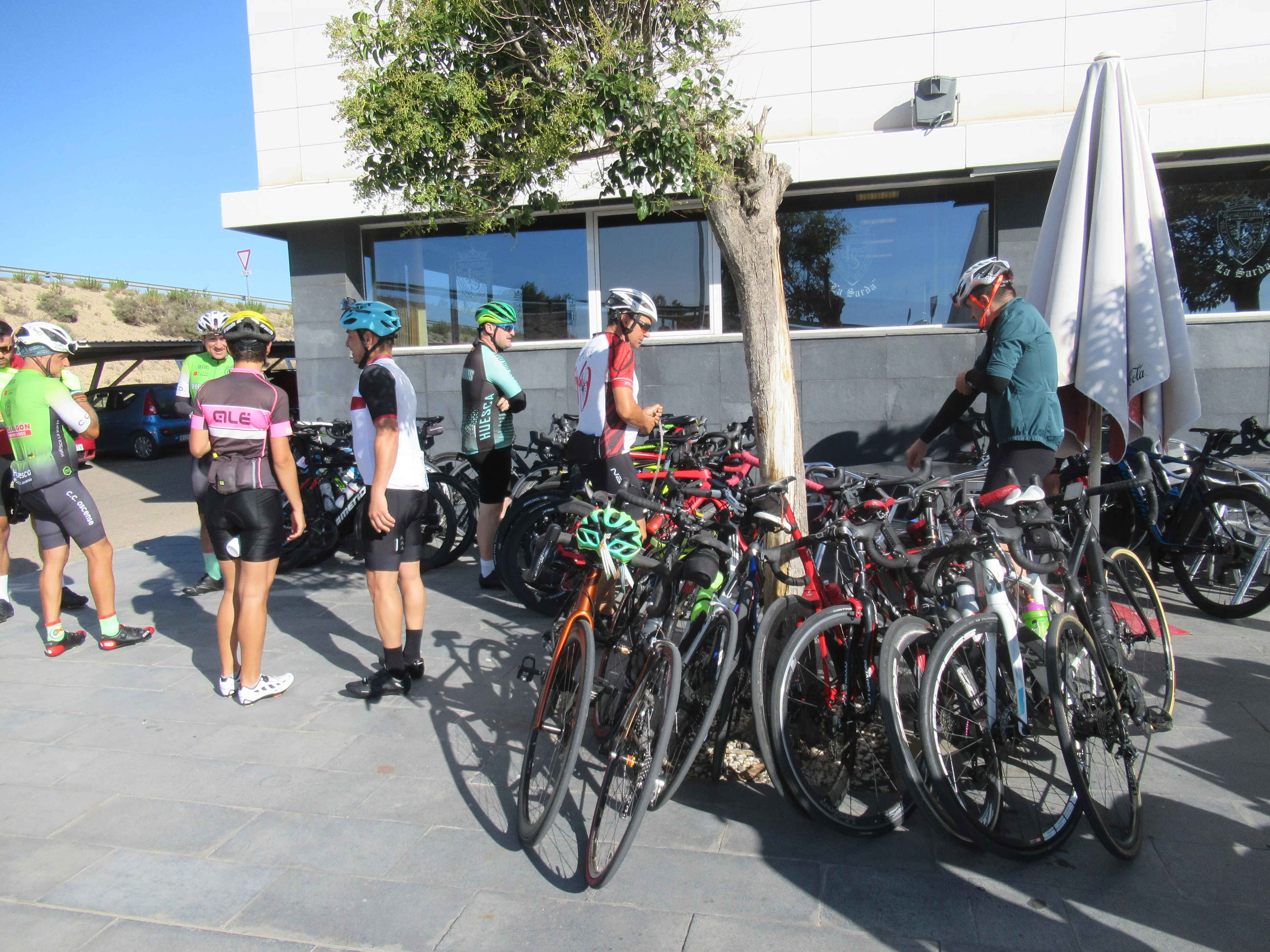 La décima edición Cicloturista Mariano Catalán Huesca-Zaragoza-Huesca. Foto: Miguel Ángel Romeo