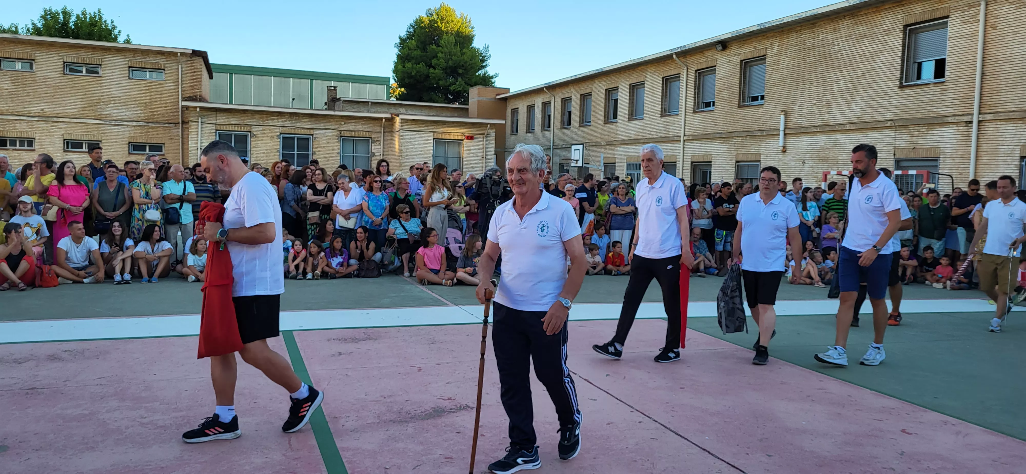 Último ensayo de los Danzantes de Huesca antes de San Lorenzo. Foto: Mercedes Manterola