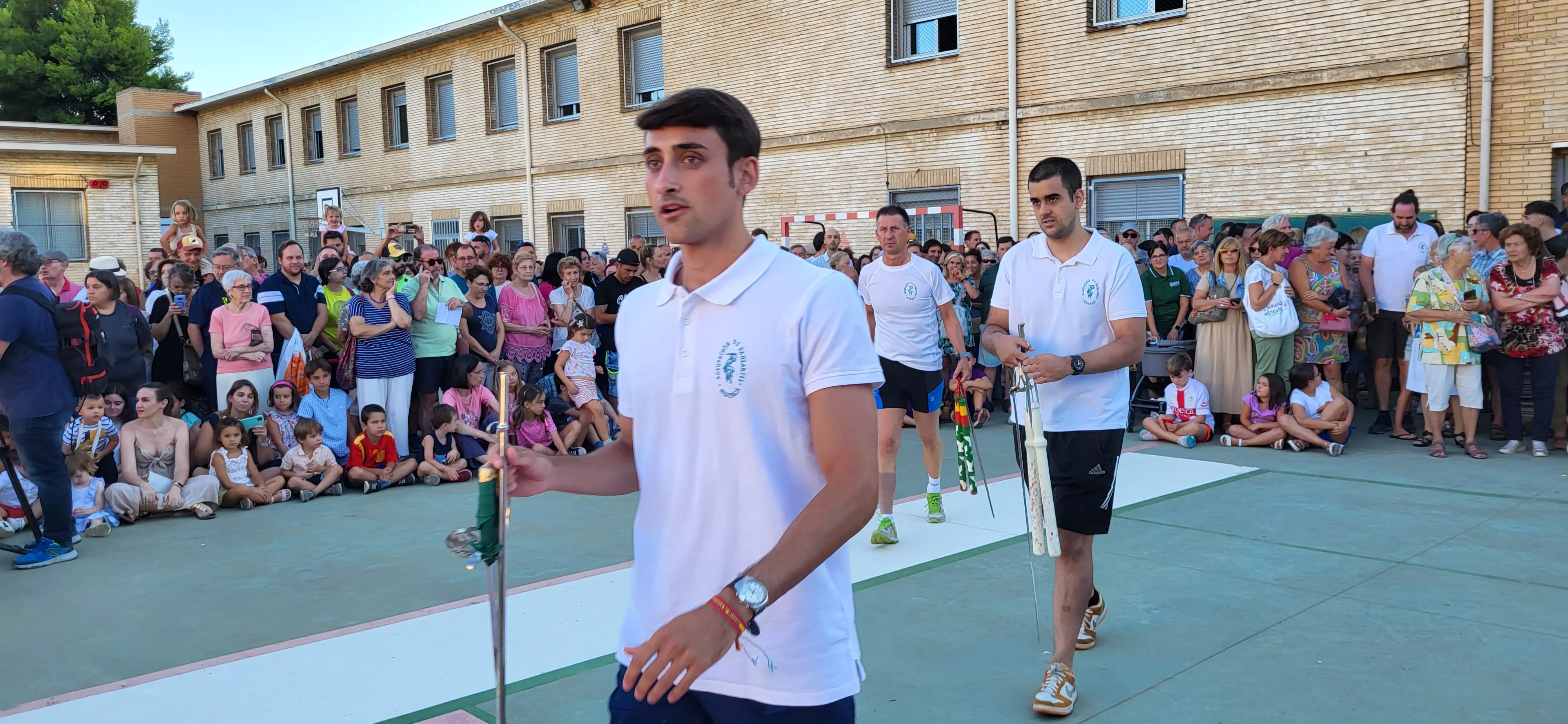 Último ensayo de los Danzantes de Huesca antes de San Lorenzo. Foto: Mercedes Manterola