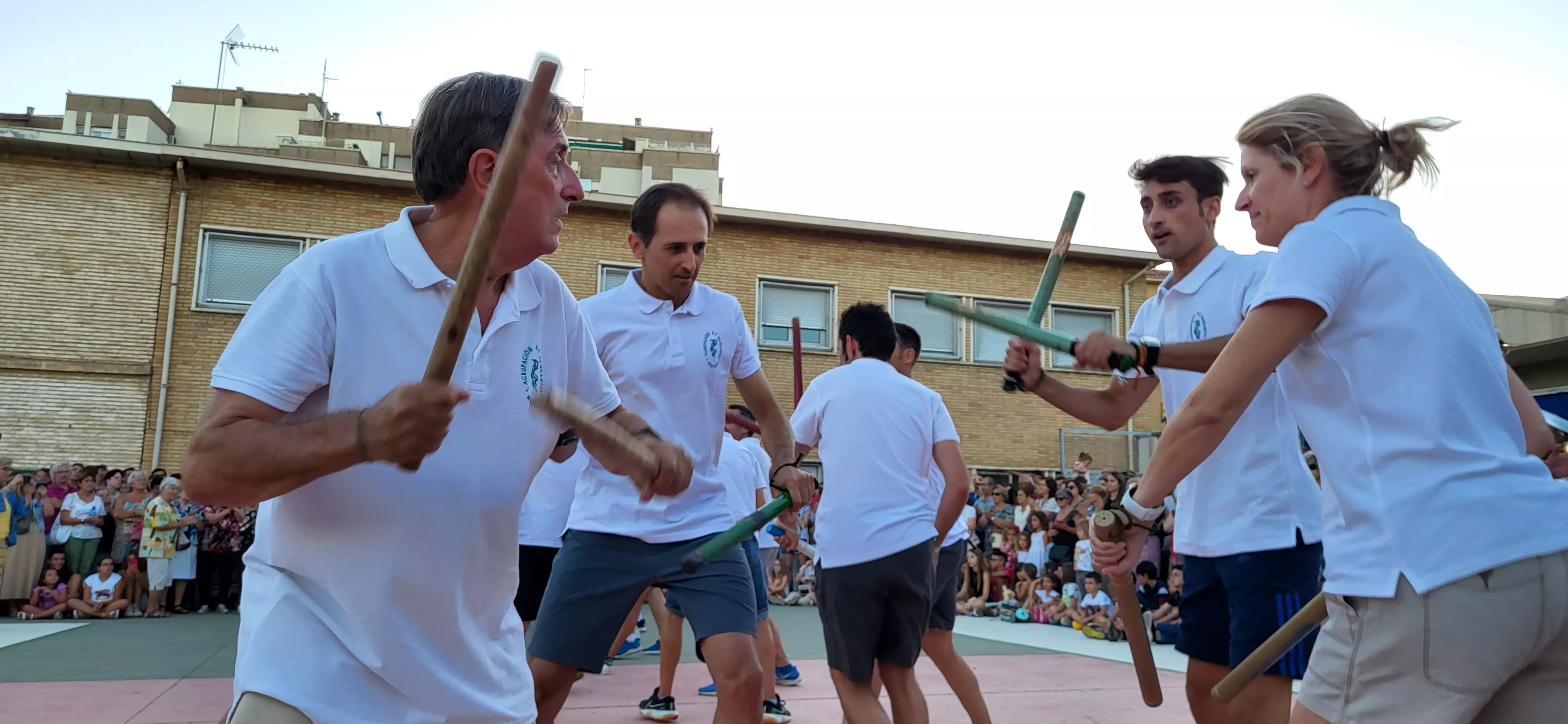 Último ensayo de los Danzantes de Huesca antes de San Lorenzo. Foto: Mercedes Manterola