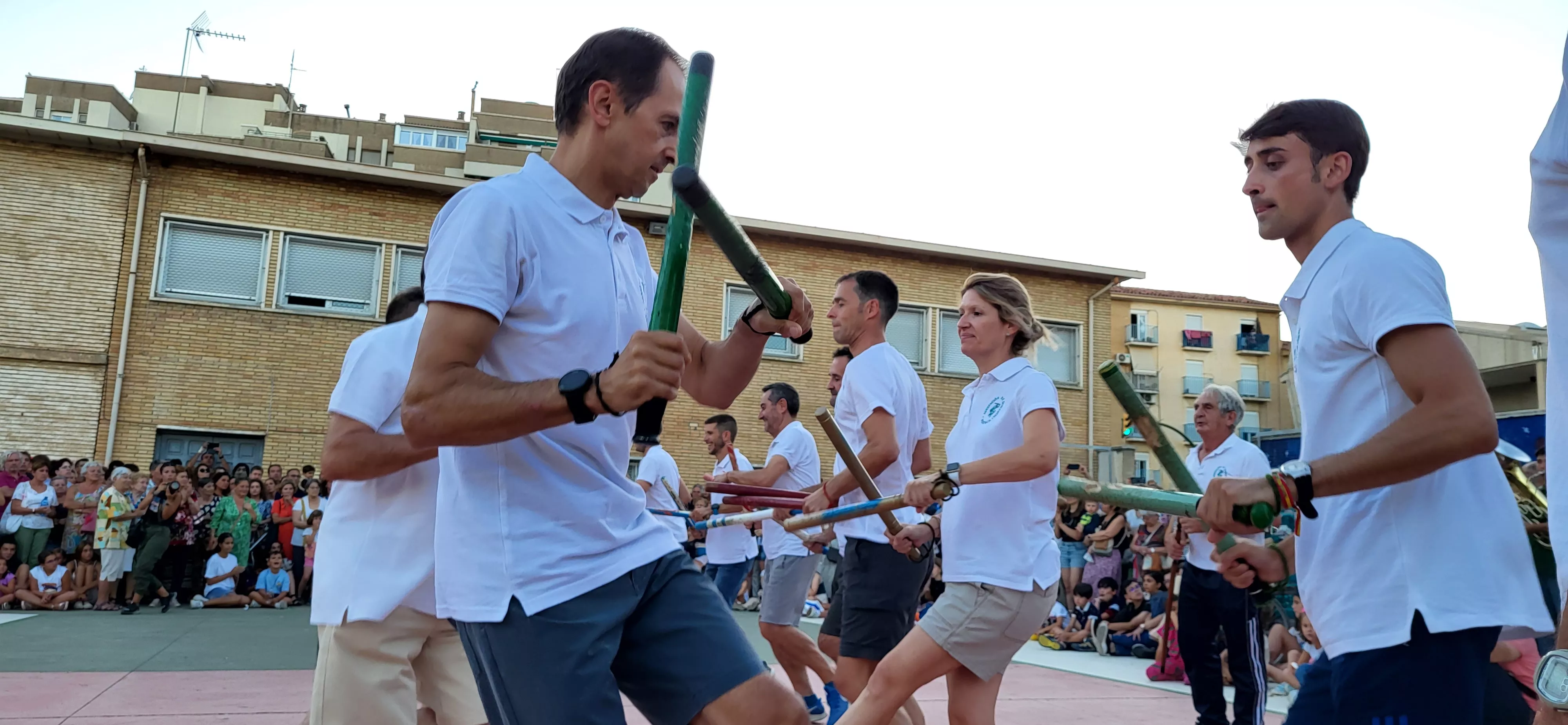 Último ensayo de los Danzantes de Huesca antes de San Lorenzo. Foto: Mercedes Manterola