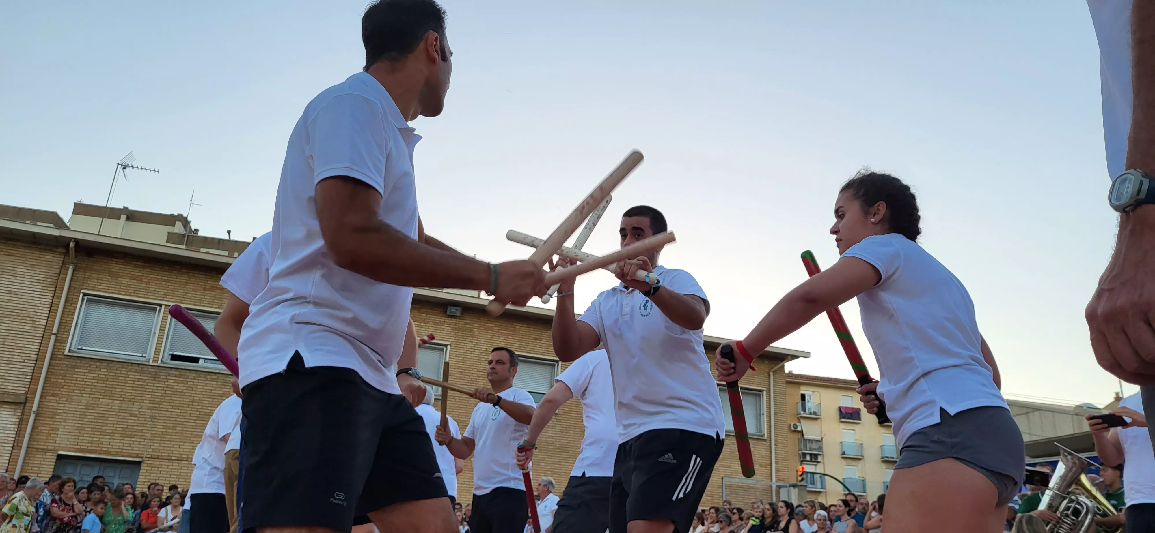Último ensayo de los Danzantes de Huesca antes de San Lorenzo. Foto: Mercedes Manterola