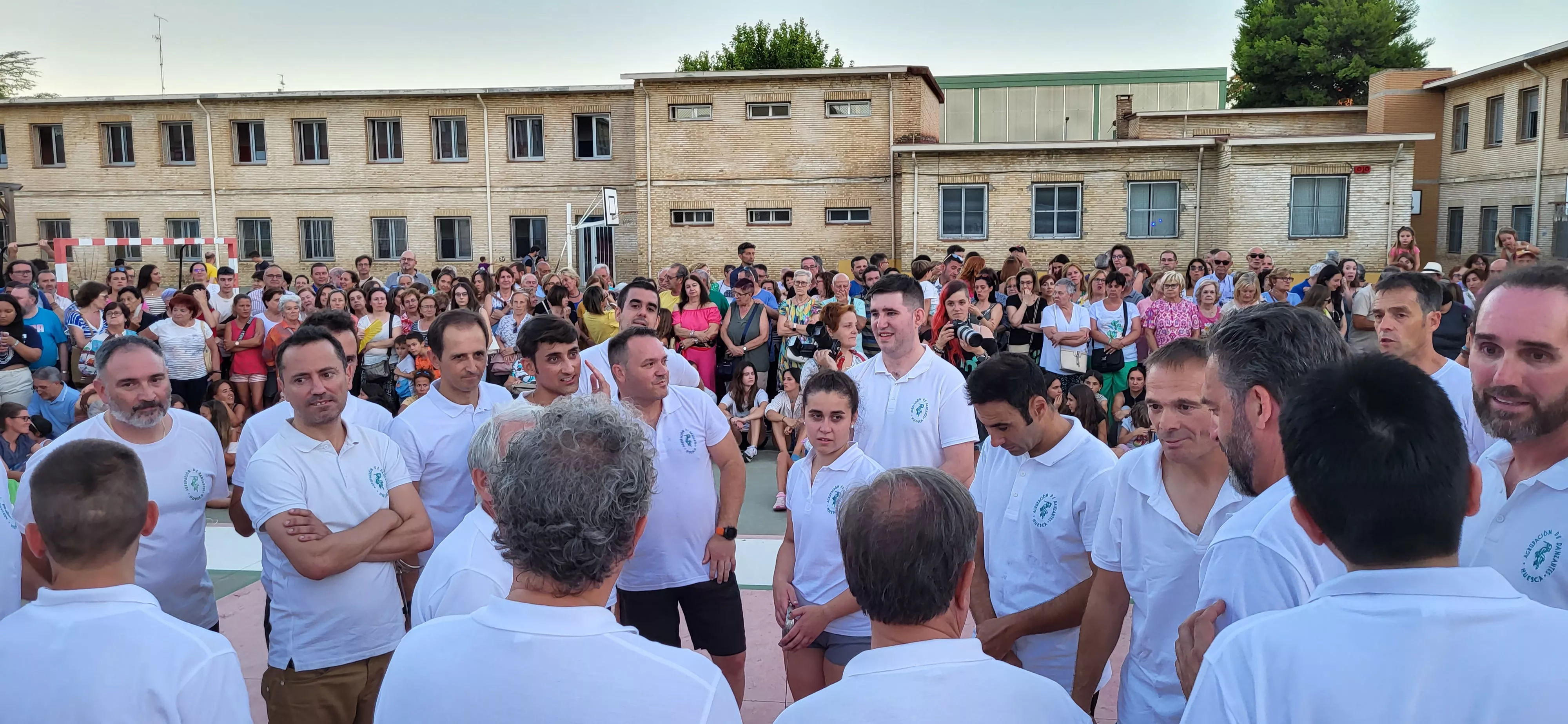 Último ensayo de los Danzantes de Huesca antes de San Lorenzo. Foto: Mercedes Manterola